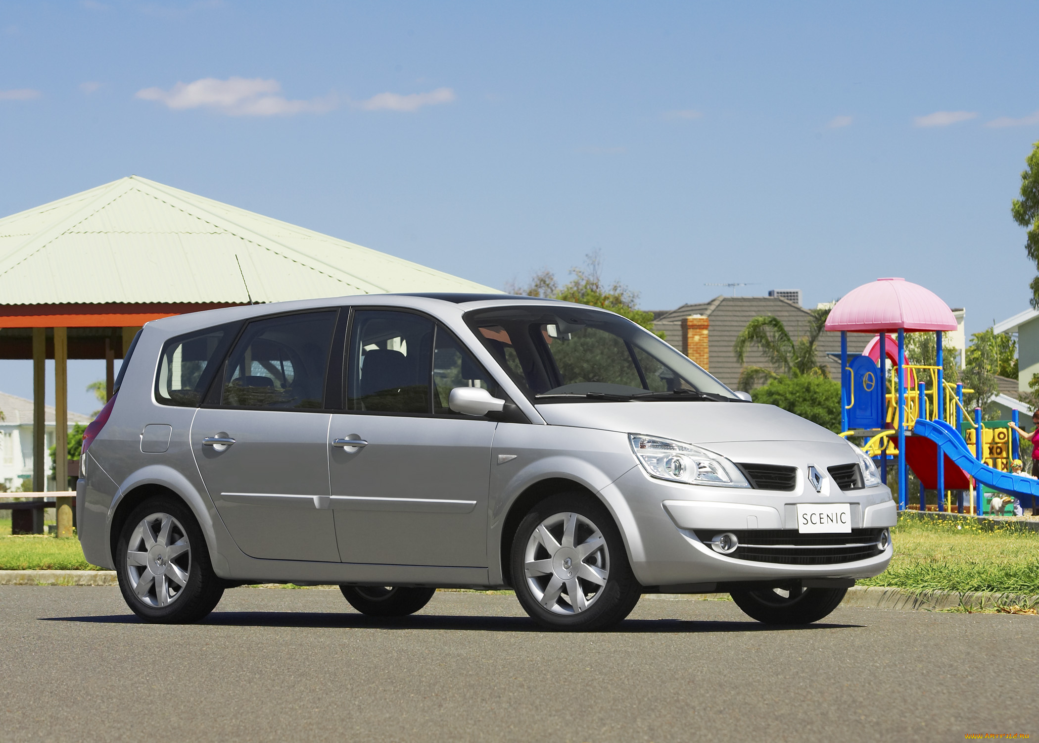 автомобили, renault