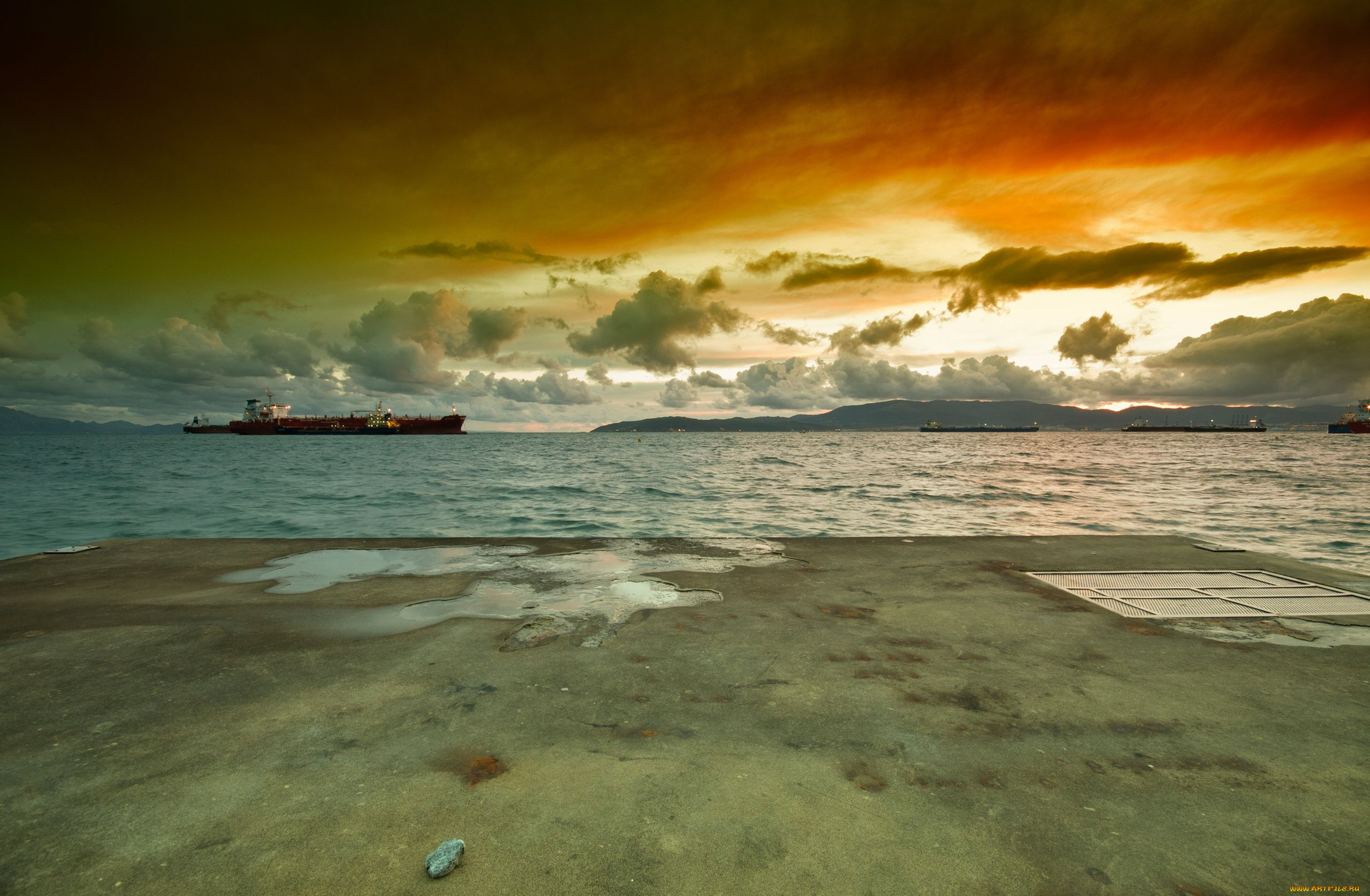 корабли, разные, вместе