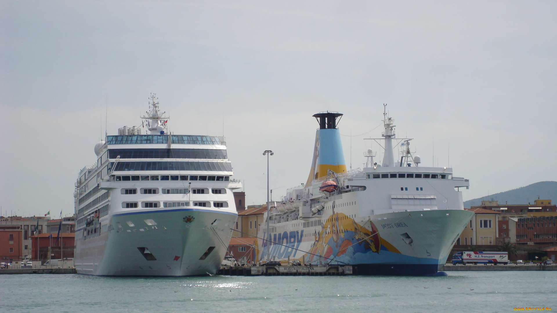 корабли, разные, вместе, паром, порт, italy, livorno, италия, ливорно, лайнер