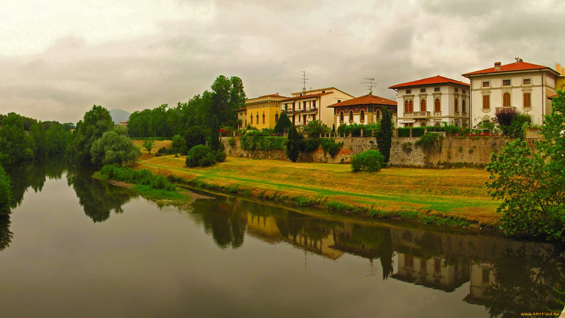 италия, тоскана, прато, города, улицы, площади, набережные, река, дома, берег