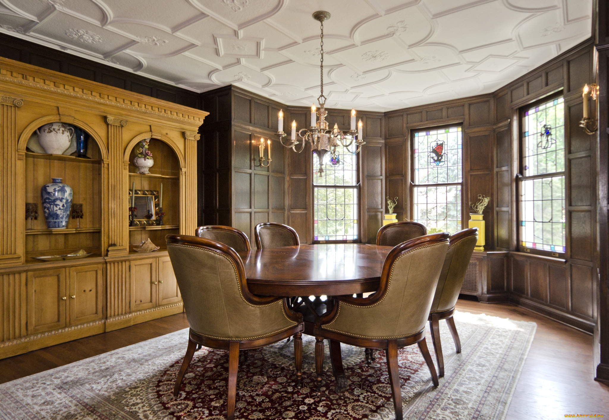 интерьер, столовая, стол, стулья, люстра