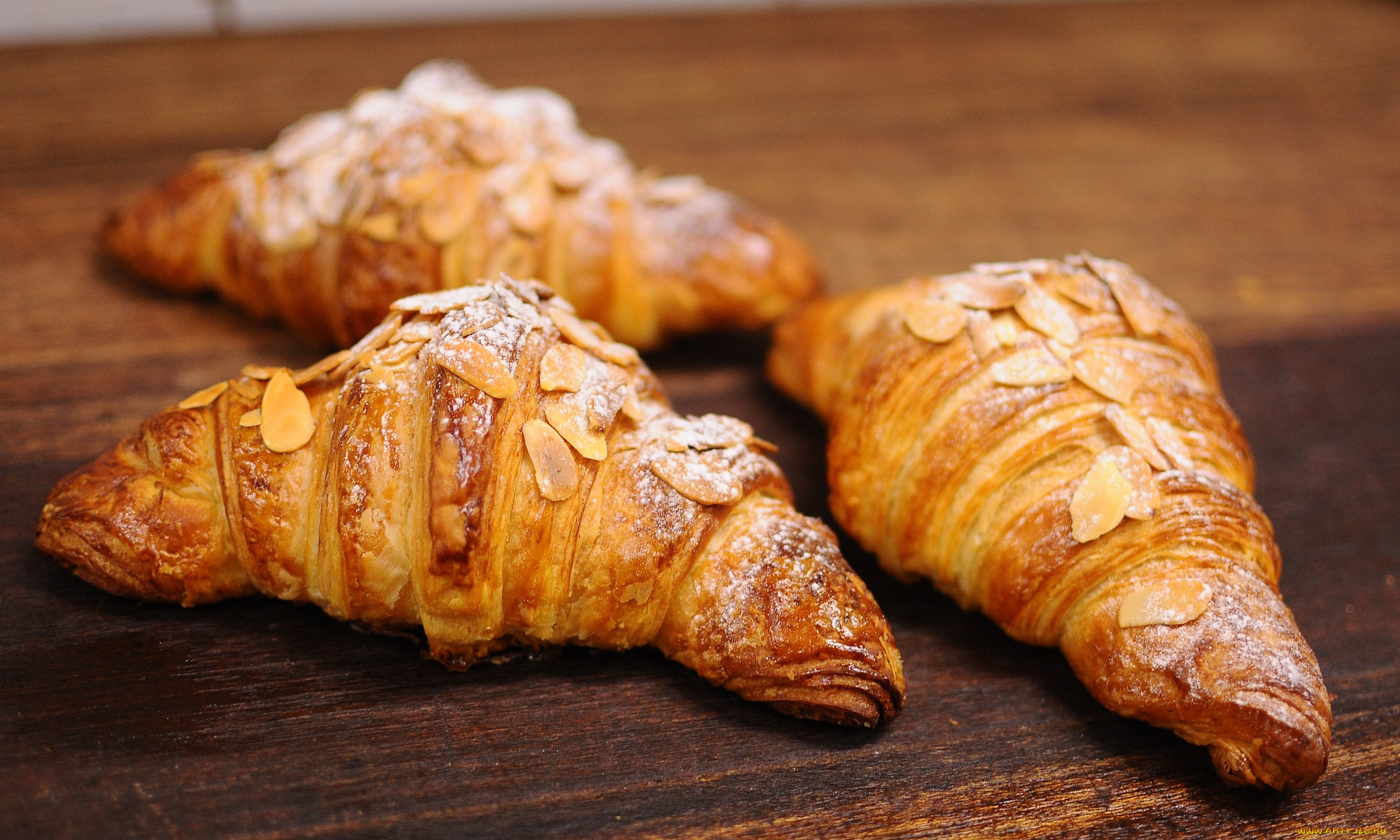 еда, хлеб, выпечка, круассаны, миндаль