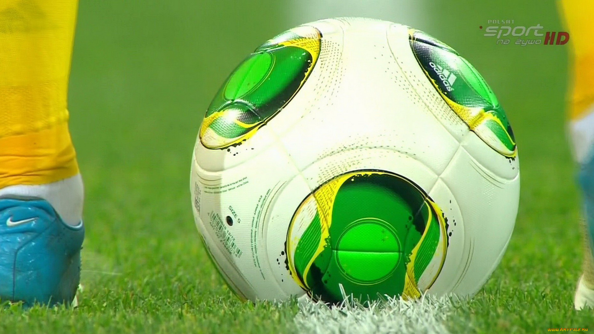 спорт, футбол, игра, газон, поле, трава, мяч, ноги, бутсы, гетры