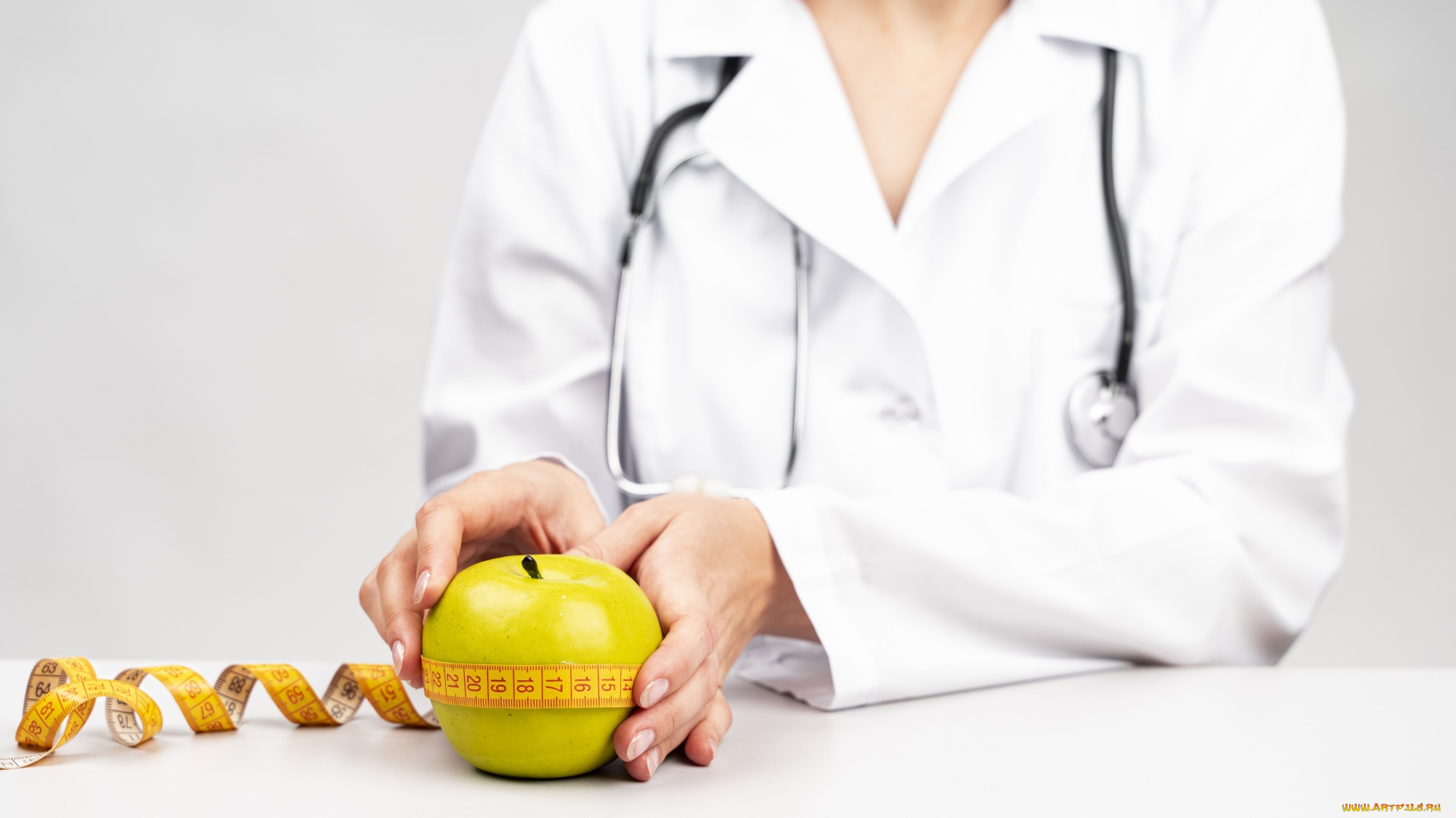 разное, медицина, врач, яблоко, сантиметр
