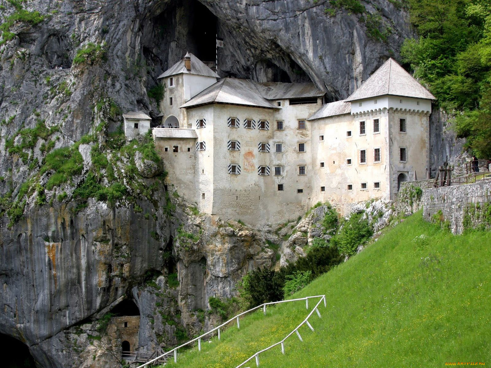 города, дворцы, замки, крепости