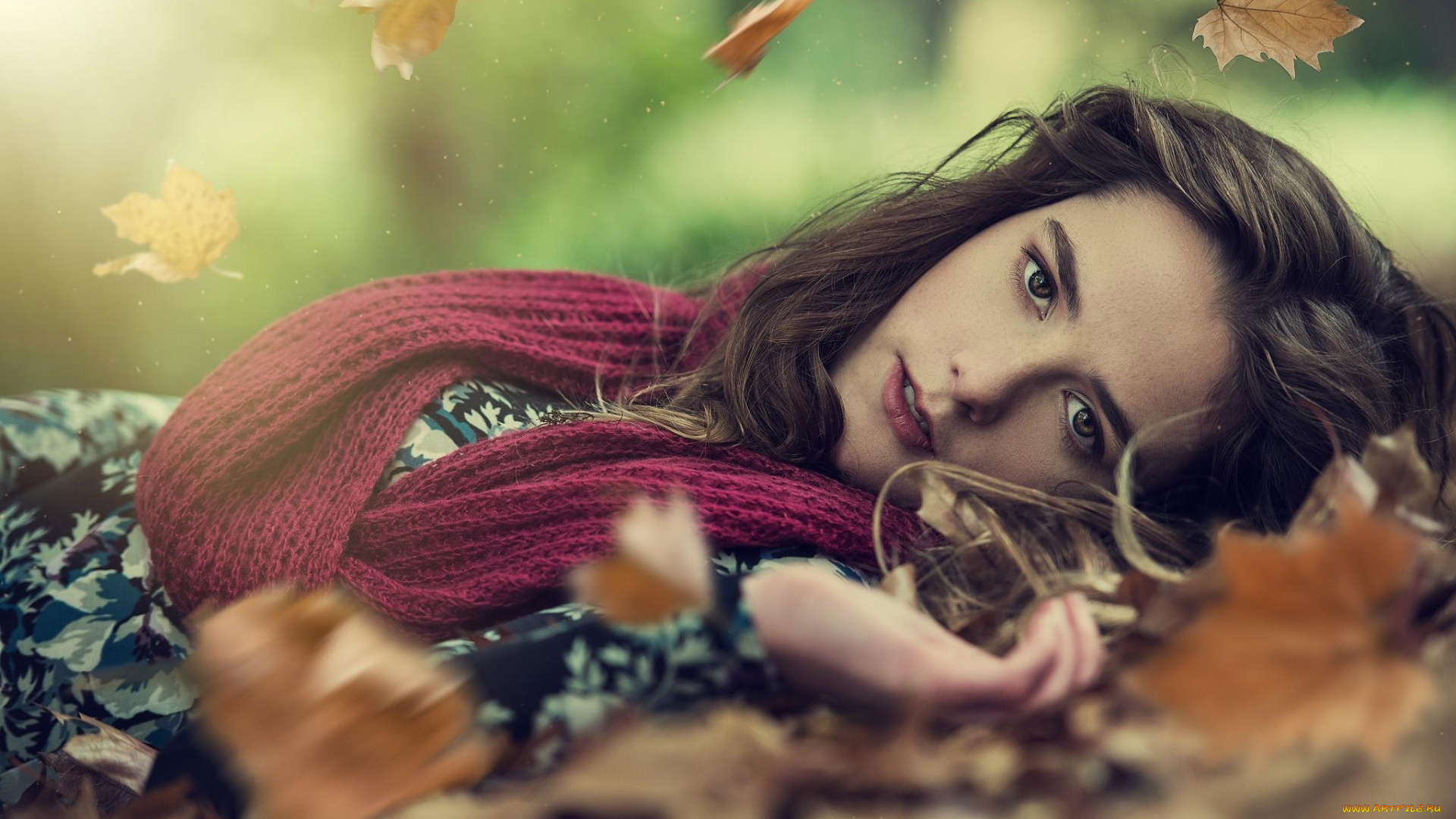 девушки, -unsort, , брюнетки, темноволосые, листья, осень, шарф, шатенка