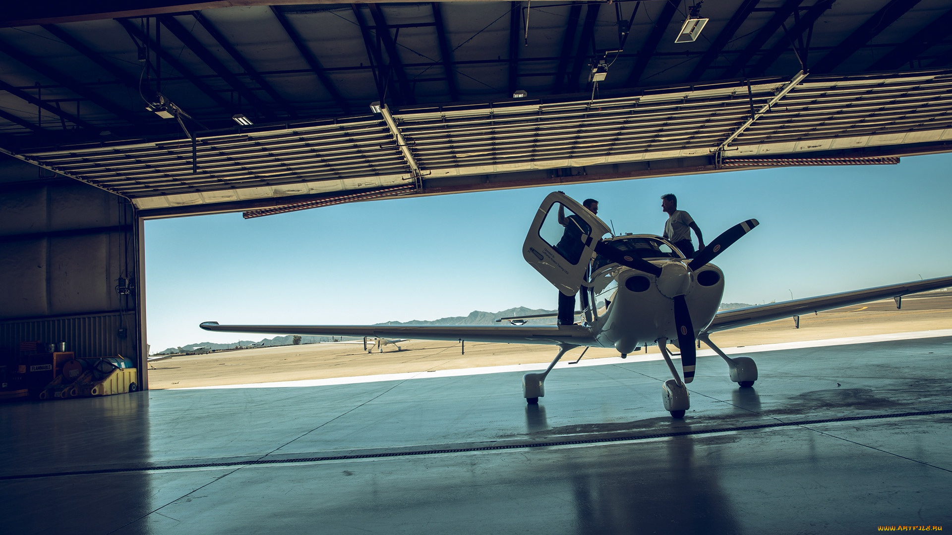 авиация, лёгкие, одномоторные, самолёты, европейская, летная, академия, lufthansa, учебно, тренировочный, самолет, cirrus, sr20, n832ef, group