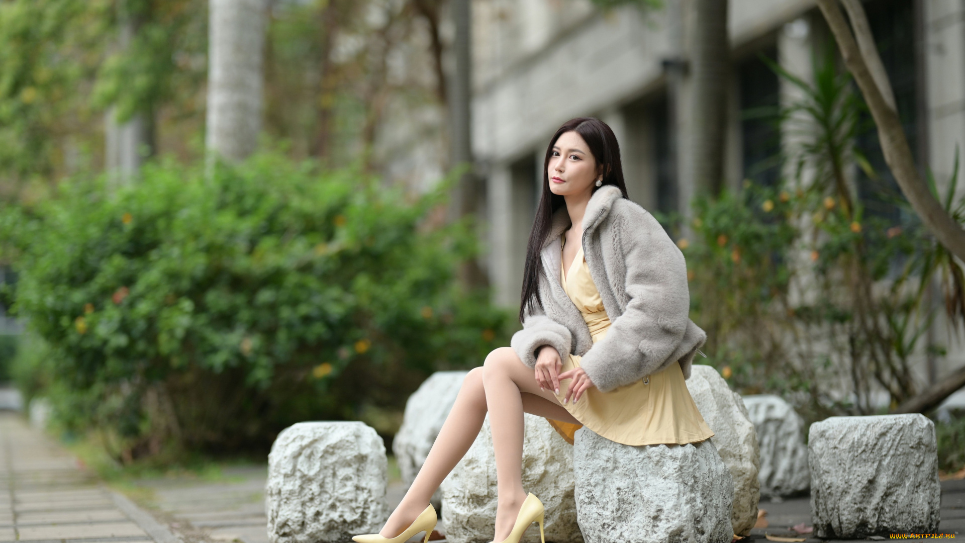 азиатская, красота, девушки, -, азиатки, девушка, женщина, брюнетка, темноволосая, сексуальная, модель, звезда, позирует, разная, обувь, верхняя, стильная, одежда, нижнее, эротическое, бельё, трусы, лифчик, колготки, чулки, аксессуары, макияж, и, множество, элементов, на, фотографии