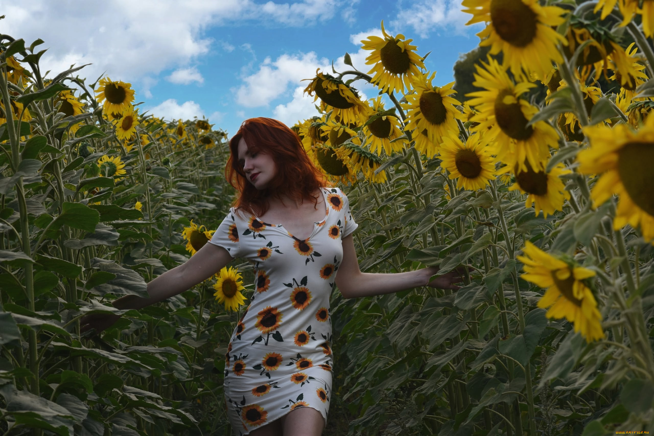 кети, мейв, девушки, -, рыжеволосые, и, разноцветные, девушка, женщина, рыжая, светлая, тёмная, сексуальная, модель, звезда, позирует, разная, обувь, верхняя, стильная, одежда, нижнее, эротическое, бельё, трусы, лифчик, колготки, чулки, аксессуары, макияж, и, множество, элементов, на, фотографии