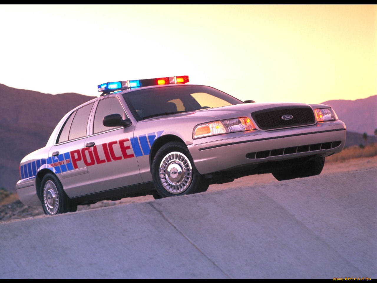 автомобили, полиция