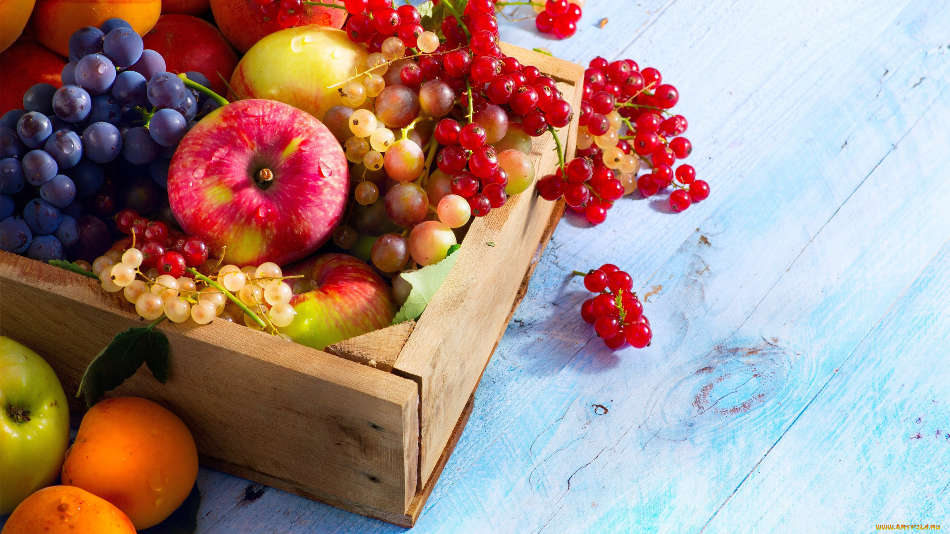 еда, фрукты, ягоды, виноград, абрикосы, яблоки, ящик, смородина