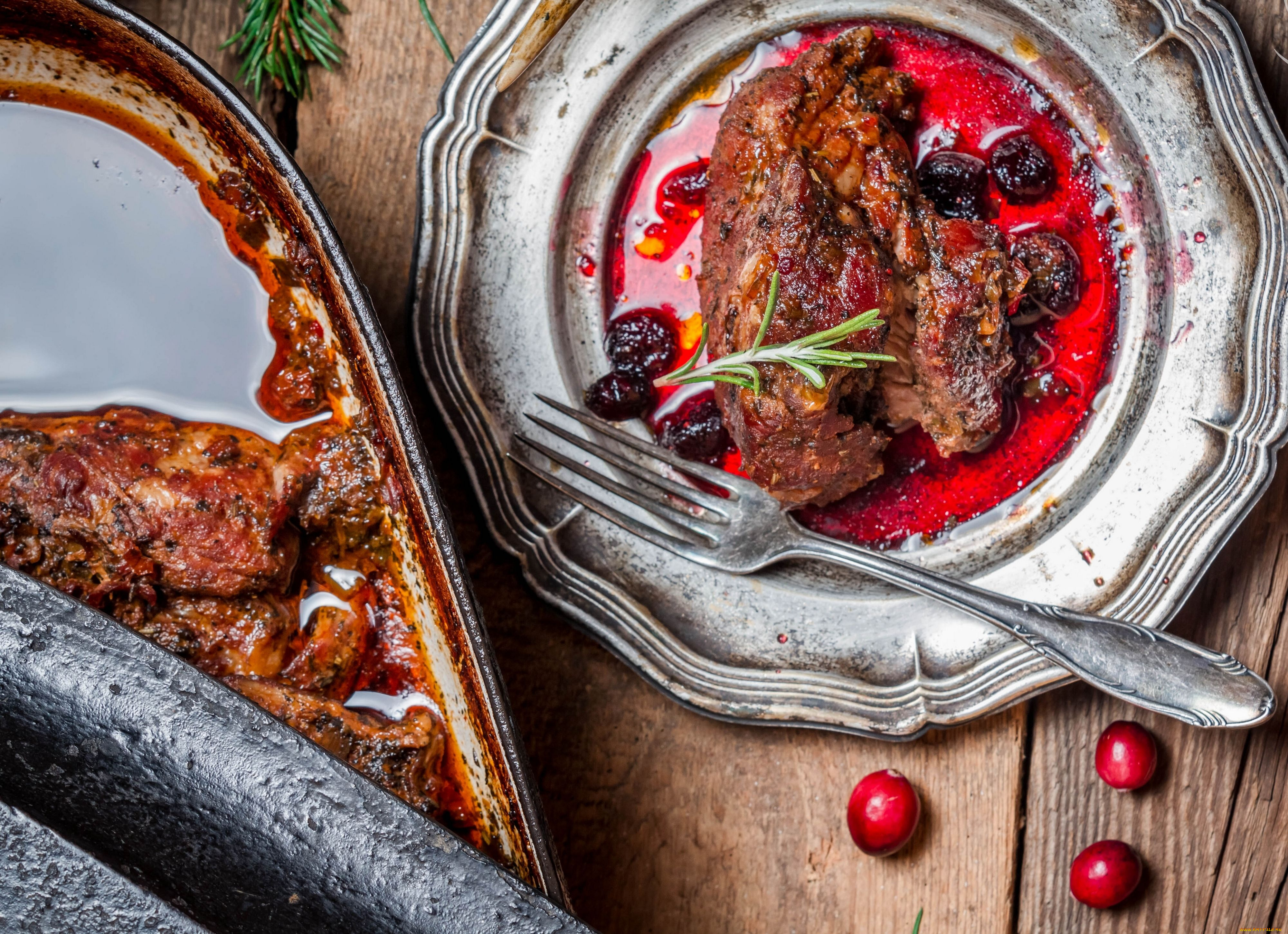 оленина, брусникой, еда, мясные, блюда, брусника, ягоды, тарелка, вилка