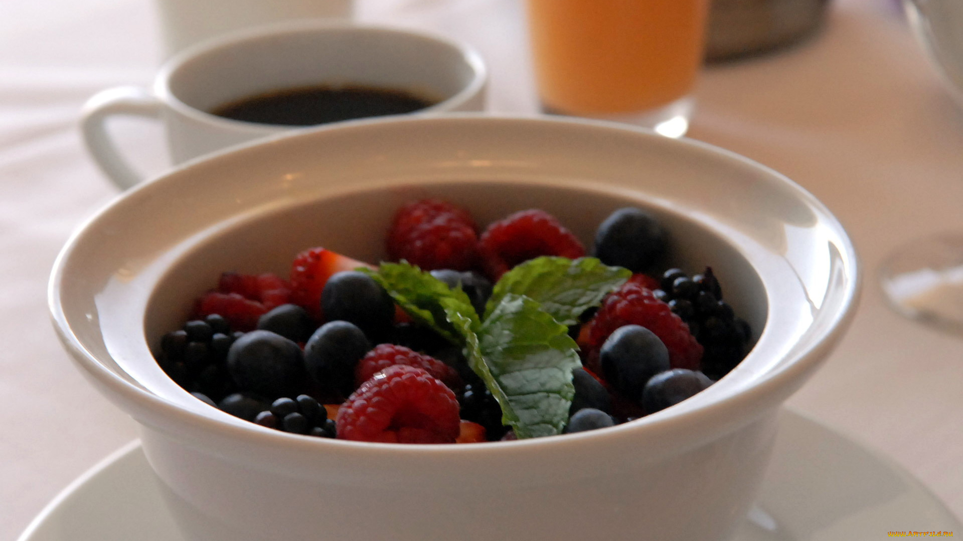 еда, фрукты, , ягоды, малина, ягоды, мята, ежевика