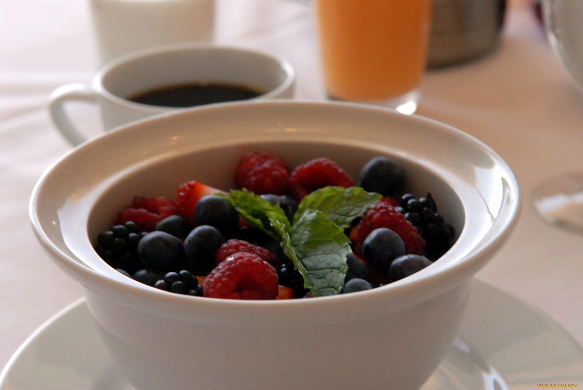 еда, фрукты, , ягоды, малина, ягоды, мята, ежевика