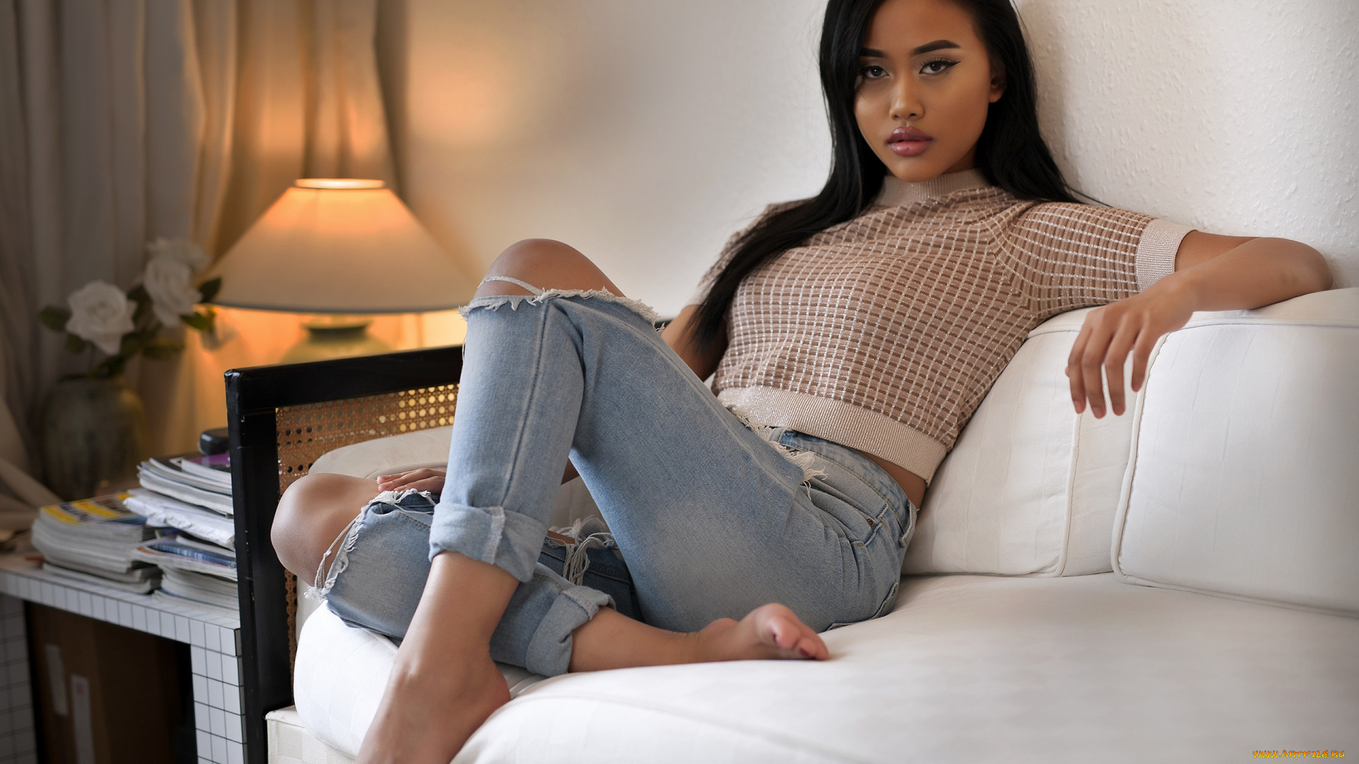 девушки, -, азиатки, девушка, азиатка, красавица, жгучая, знойная, джинсы, сексуальная, модель, брюнетка, красотка, поза, взгляд, макияж, krizha