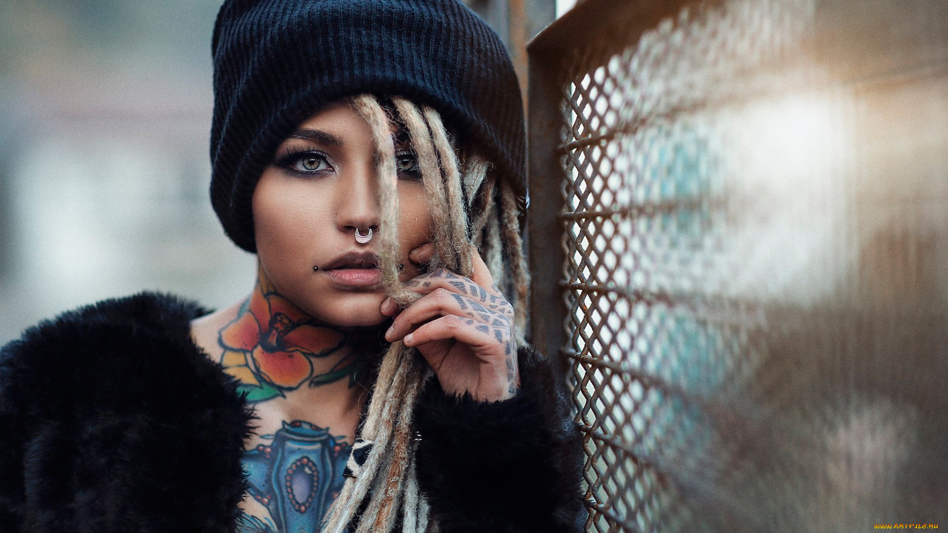 felisja, piana, девушки, felisja, piana, девушка, модель, крашеная, тату, татуировка, рисунки, кожа, пирсинг, поза, макияж, причёска, красотка, сексуальная, экстравагантная, наряд