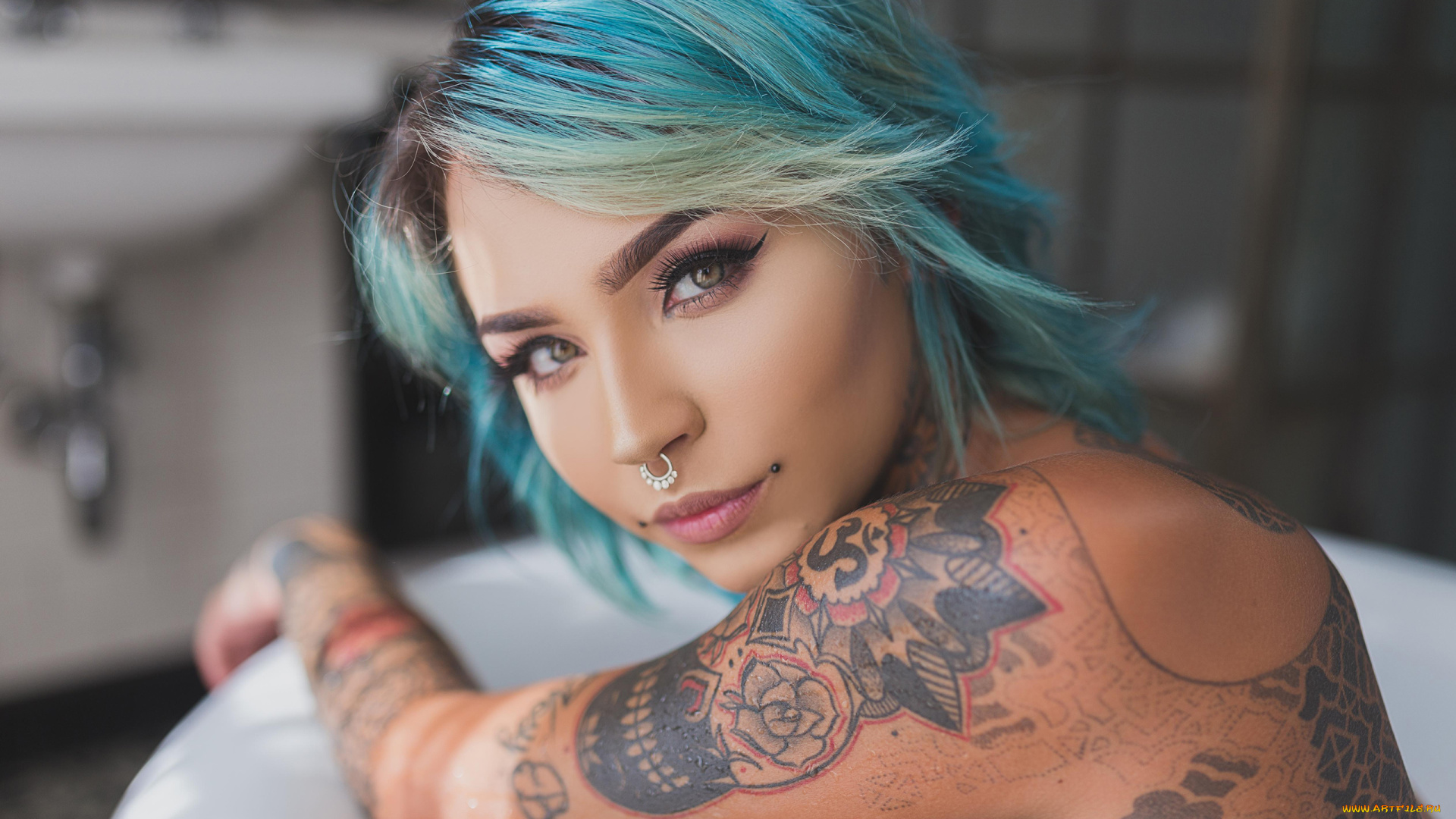 felisja, piana, девушки, felisja, piana, девушка, модель, крашеная, тату, татуировка, рисунки, кожа, пирсинг, поза, макияж, причёска, красотка, сексуальная, экстравагантная, наряд