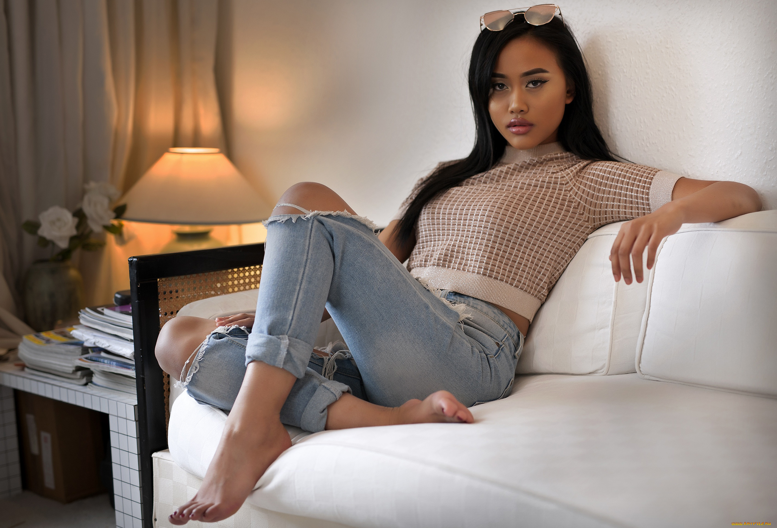 девушки, -, азиатки, девушка, азиатка, красавица, жгучая, знойная, джинсы, сексуальная, модель, брюнетка, красотка, поза, взгляд, макияж, krizha