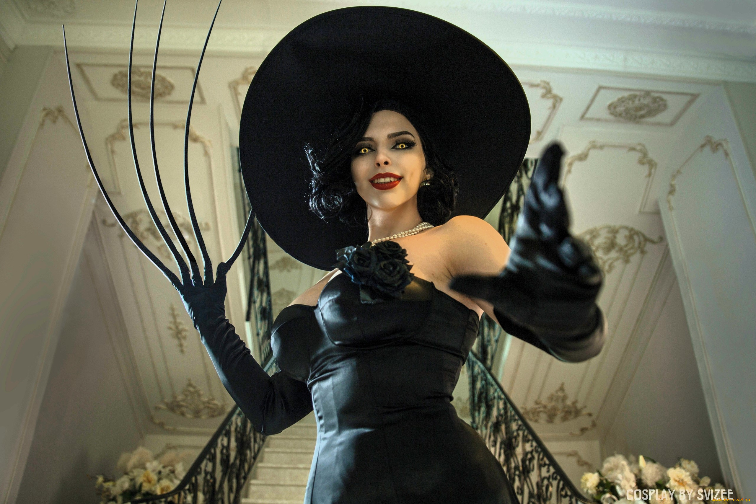 девушки, анастасия, волкова, , svizee, образ, косплей, наряд, шляпа, ожерелье, платье, когти, перчатки, лестница, цветы