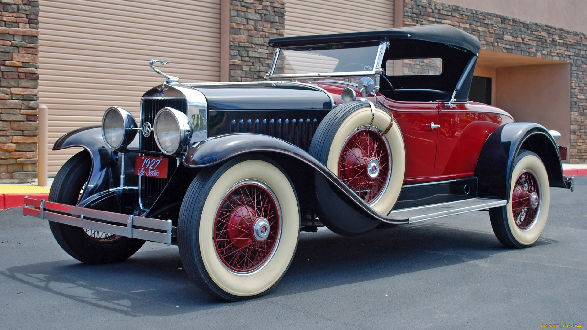 автомобили, классика, дорога, дом, ретро, автомобиль, ворота