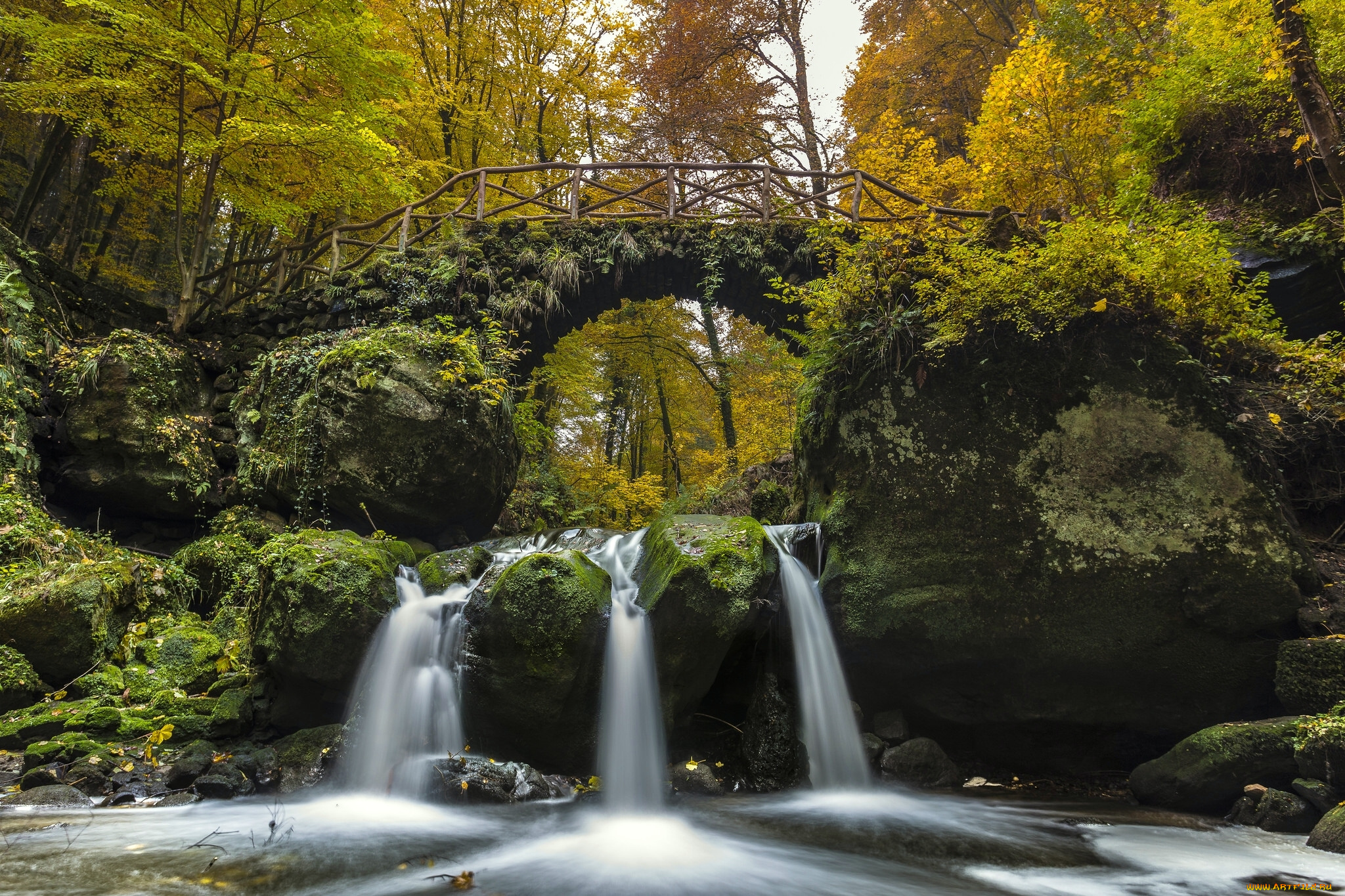 природа, водопады, река, мост, лес, осень, каскад, водопад