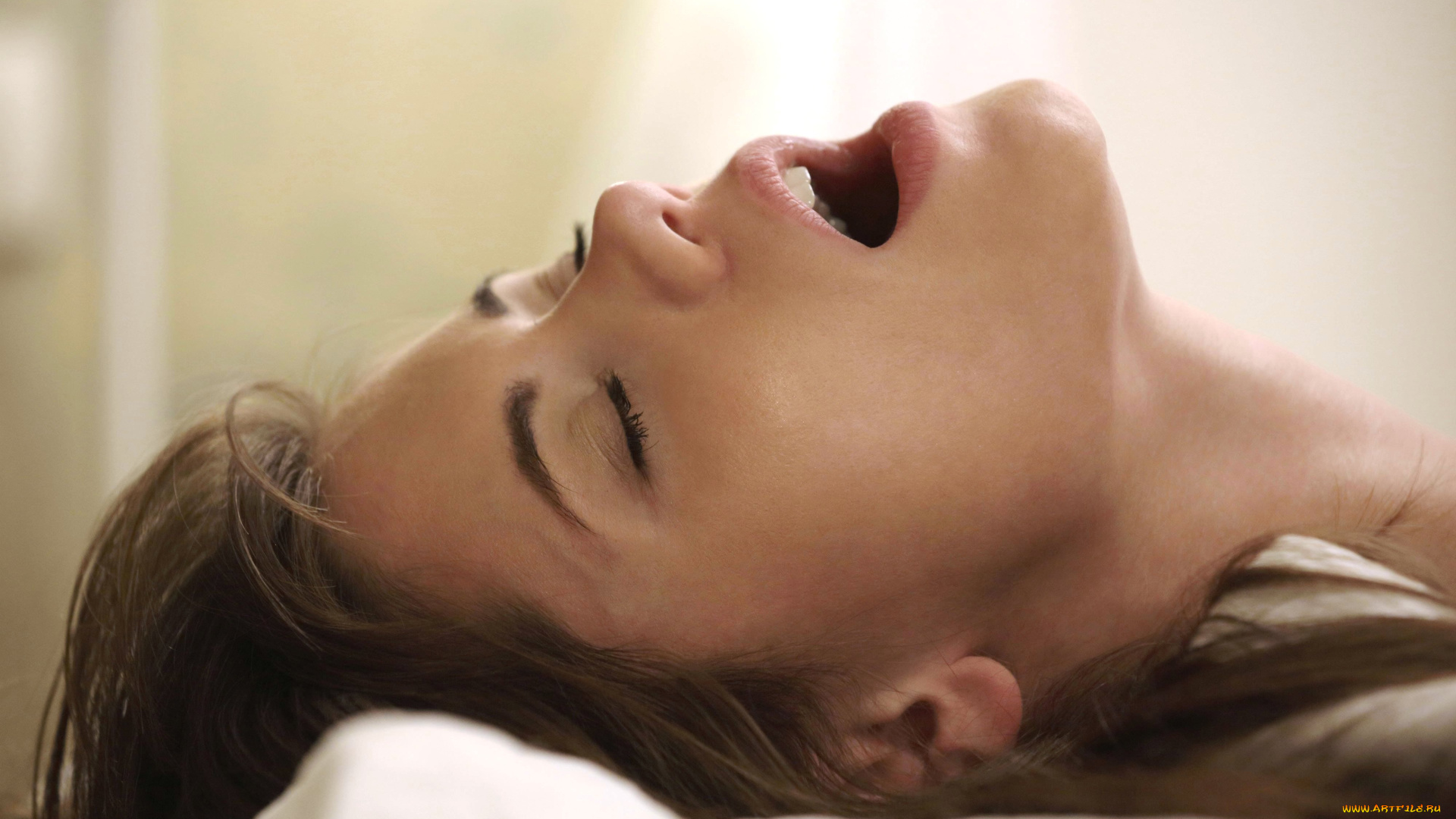 девушки, little, caprice, голова, рот, крик, постель