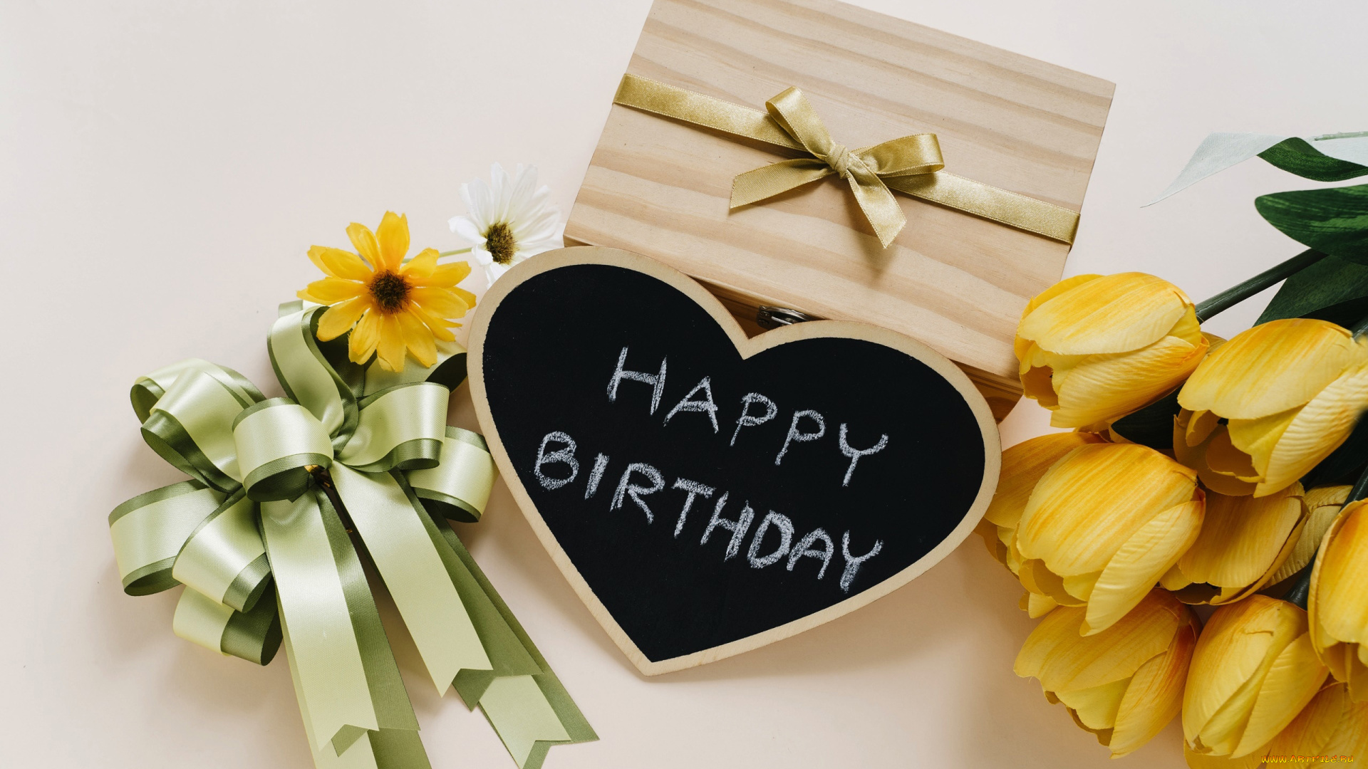 праздничные, день, рождения, пожелание, подарок, тюльпаны