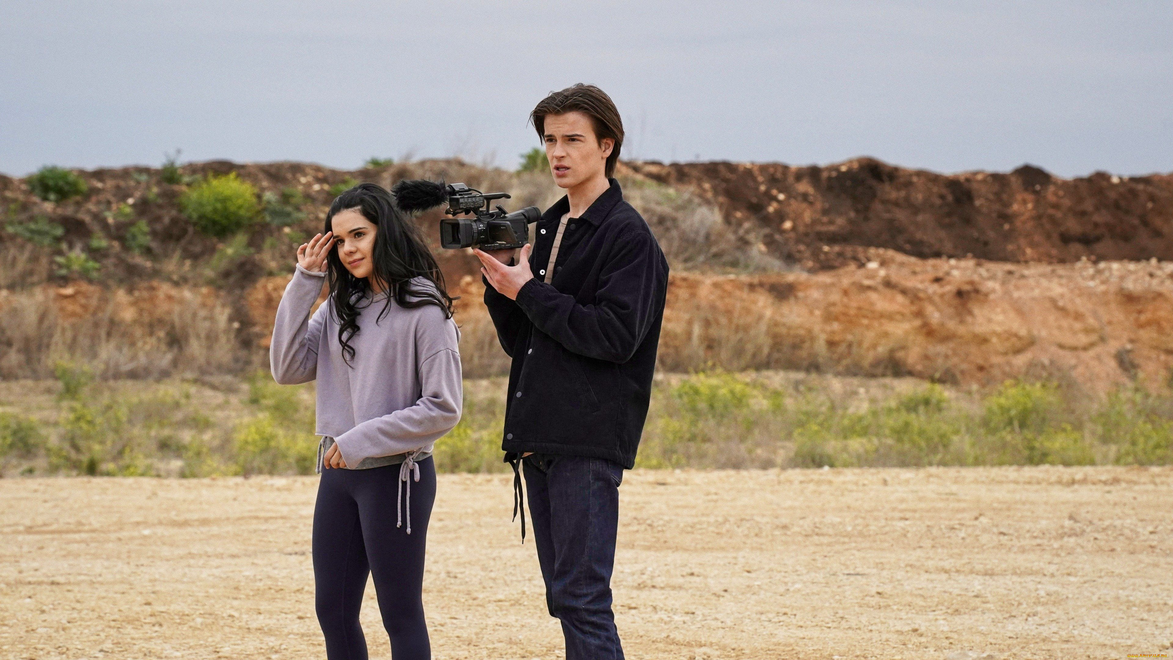 кино, фильмы, walker, , сериал, 2021, –, , парень, девушка, камера