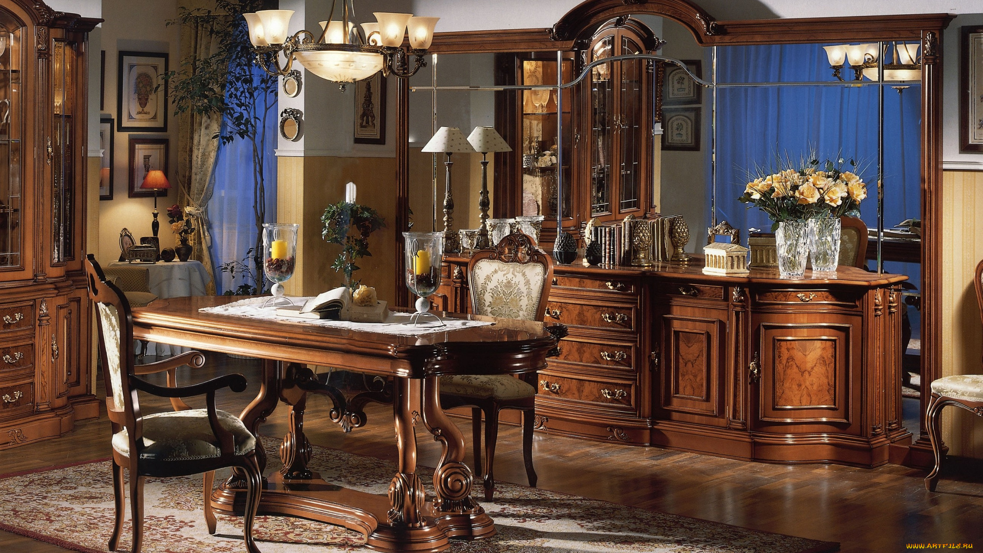 интерьер, столовая, зеркала, цветы, лампы, стол, стулья, люстра, шкафы