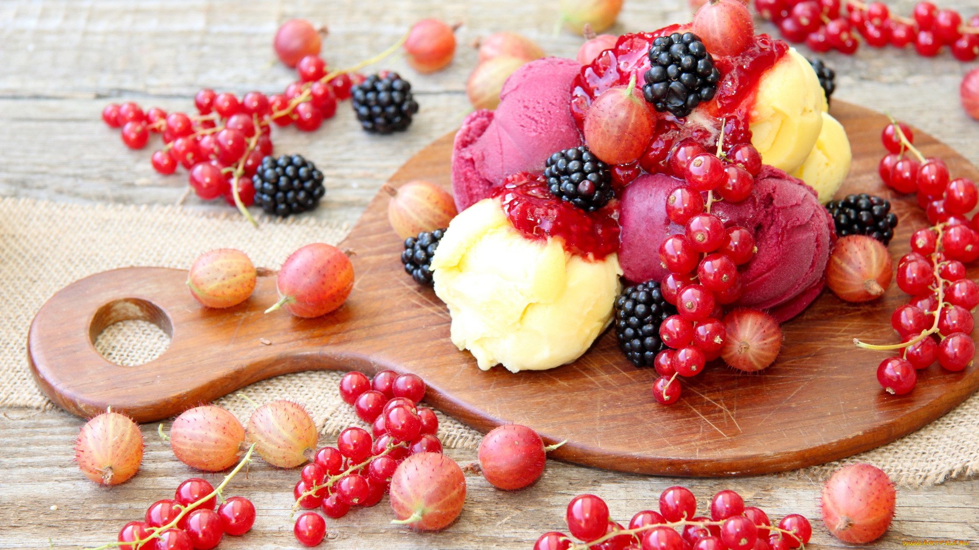 еда, мороженое, , десерты, ice, cream, sweet, dessert, delicious, yammy, berries, raspberry, десерт, сладкое, малина, ягоды, смородина, ежевика