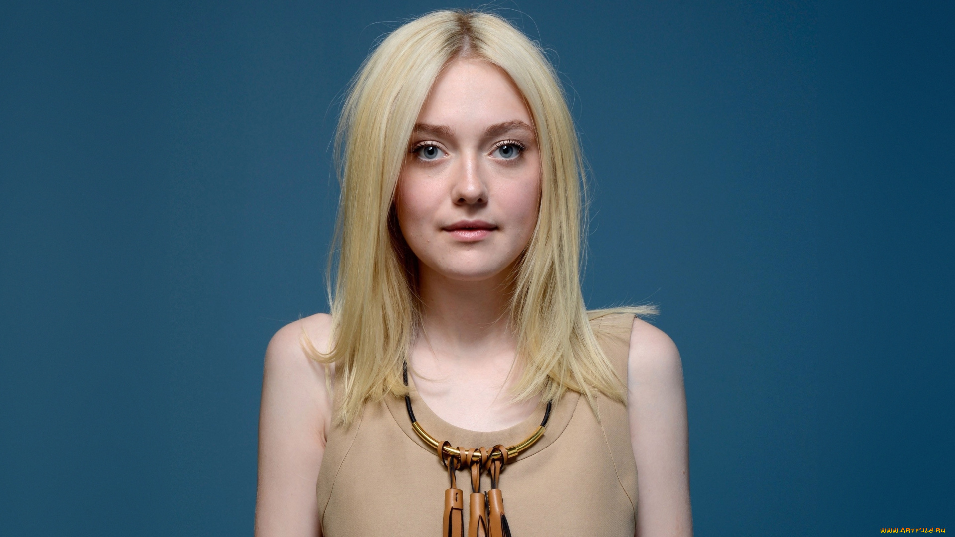 девушки, dakota, fanning, лицо, блондинка, актриса, ожерелье, топ