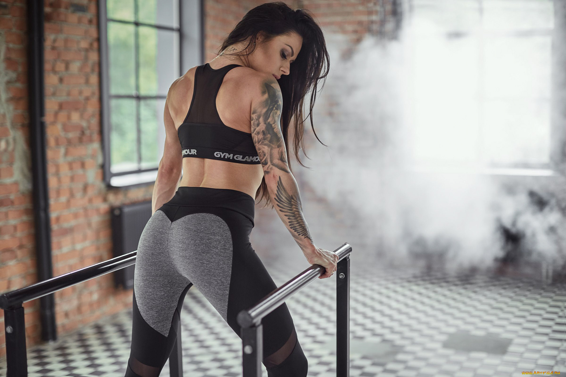 спорт, фитнес, стройная, модель, девушка, брюнетка, мышцы, поза, подтянутая, тренировка, красотка