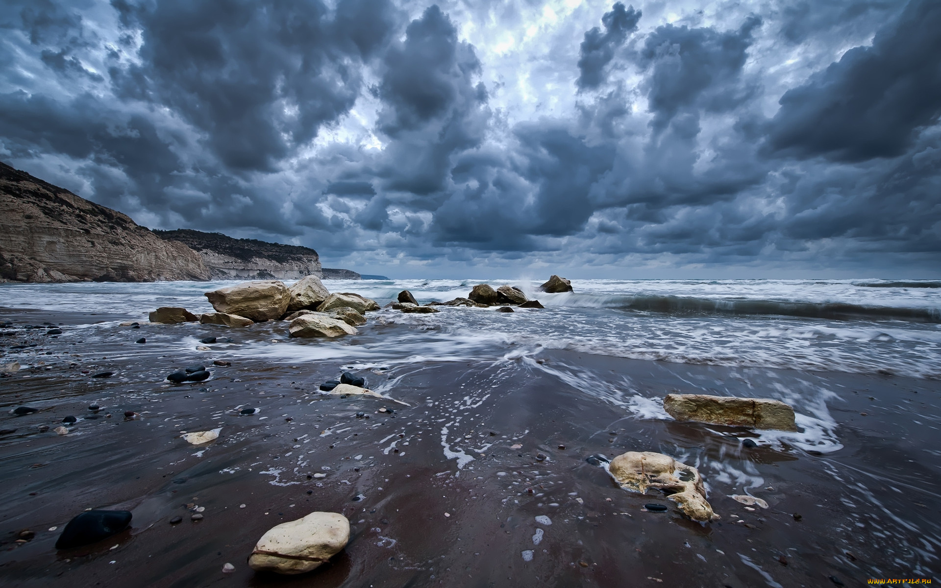 природа, побережье, камни, пляж, океан, сумрак, прибой, тучи, волны