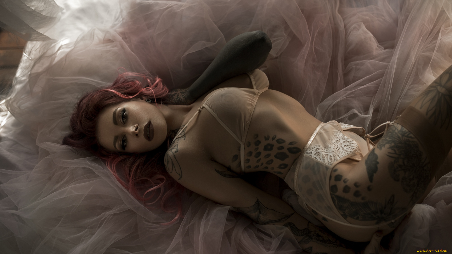 девушка, -, girl, девушки, -, рыжеволосые, и, разноцветные, девушка, женщина, разноцветная, сексуальная, модель, звезда, позирует, разная, обувь, верхняя, стильная, одежда, нижнее, эротическое, бельё, трусы, лифчик, аксессуары, макияж, колготки, чулки, и, множество, элементов, на, фотографии