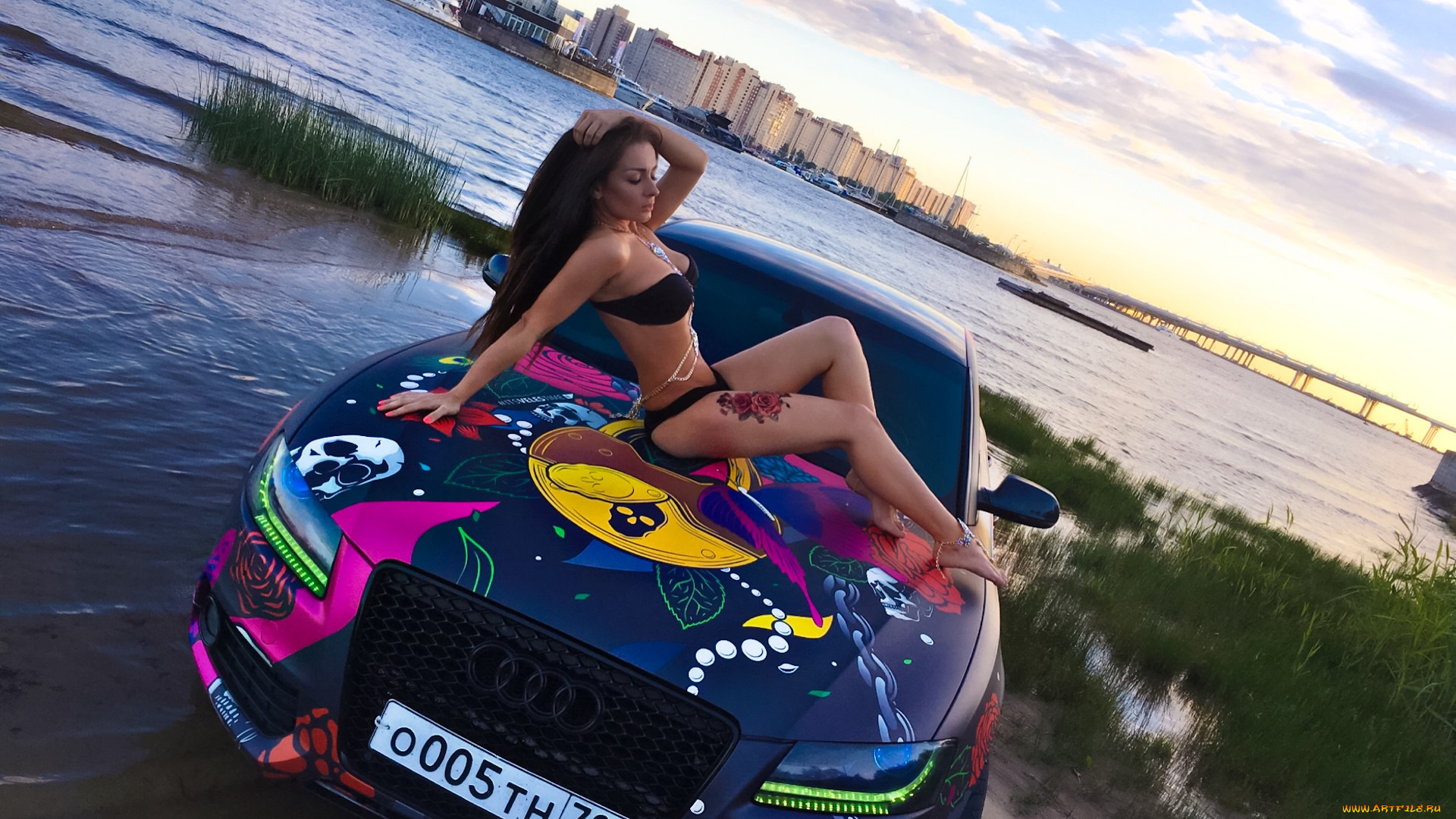 девушка, и, авто, автомобили, -авто, с, девушками, девушка, женщина, брюнетка, темноволосая, сексуальная, модель, звезда, позирует, разная, обувь, верхняя, стильная, одежда, нижнее, эротическое, бельё, трусы, лифчик, колготки, чулки, аксессуары, макияж, и, множество, элементов, на, фотографии