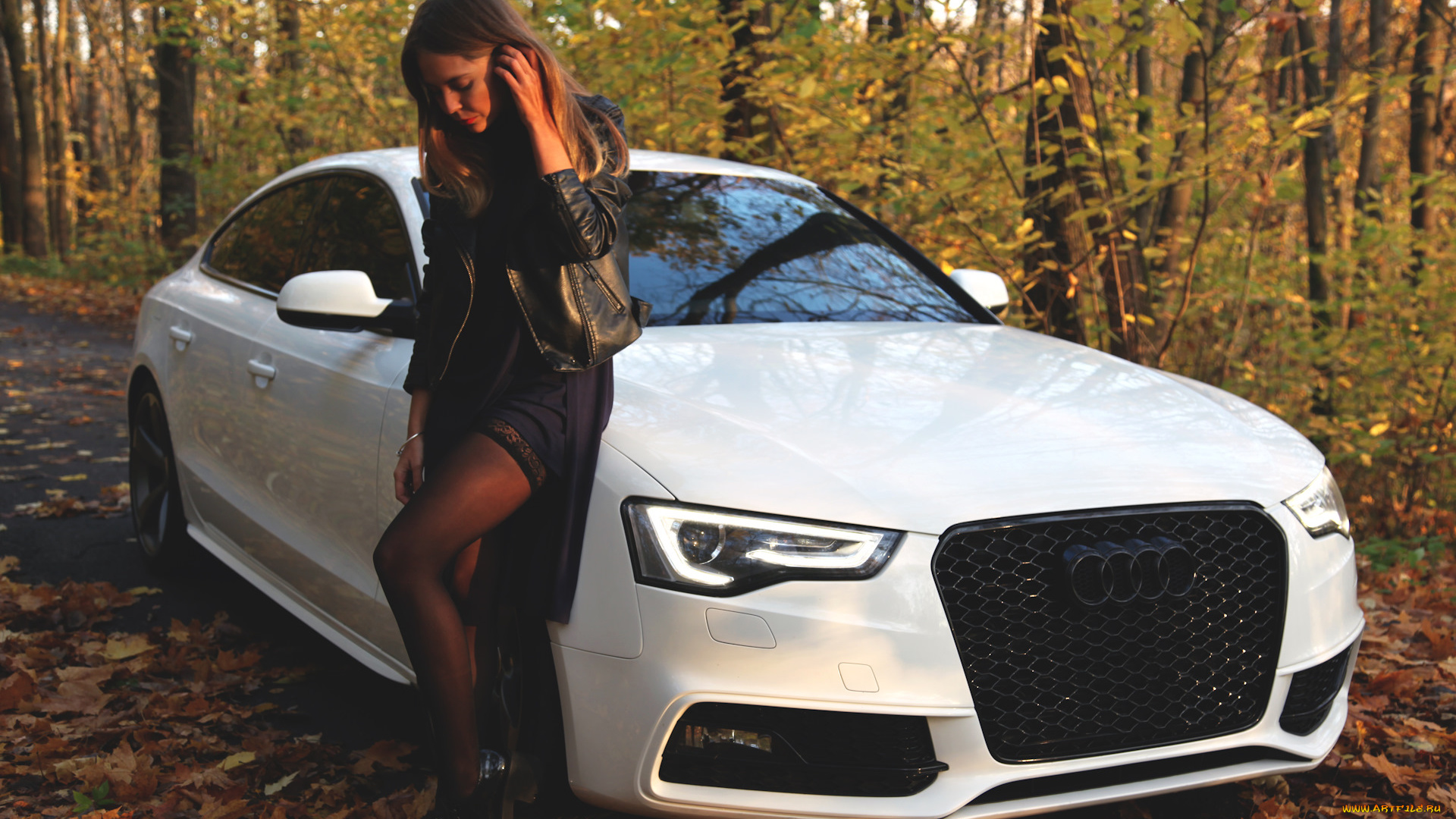 девушка, и, авто, автомобили, -авто, с, девушками, девушка, женщина, шатенка, темноволосая, сексуальная, модель, звезда, позирует, разная, обувь, верхняя, стильная, одежда, нижнее, эротическое, бельё, трусы, лифчик, колготки, чулки, аксессуары, макияж, и, множество, элементов, на, фотографии