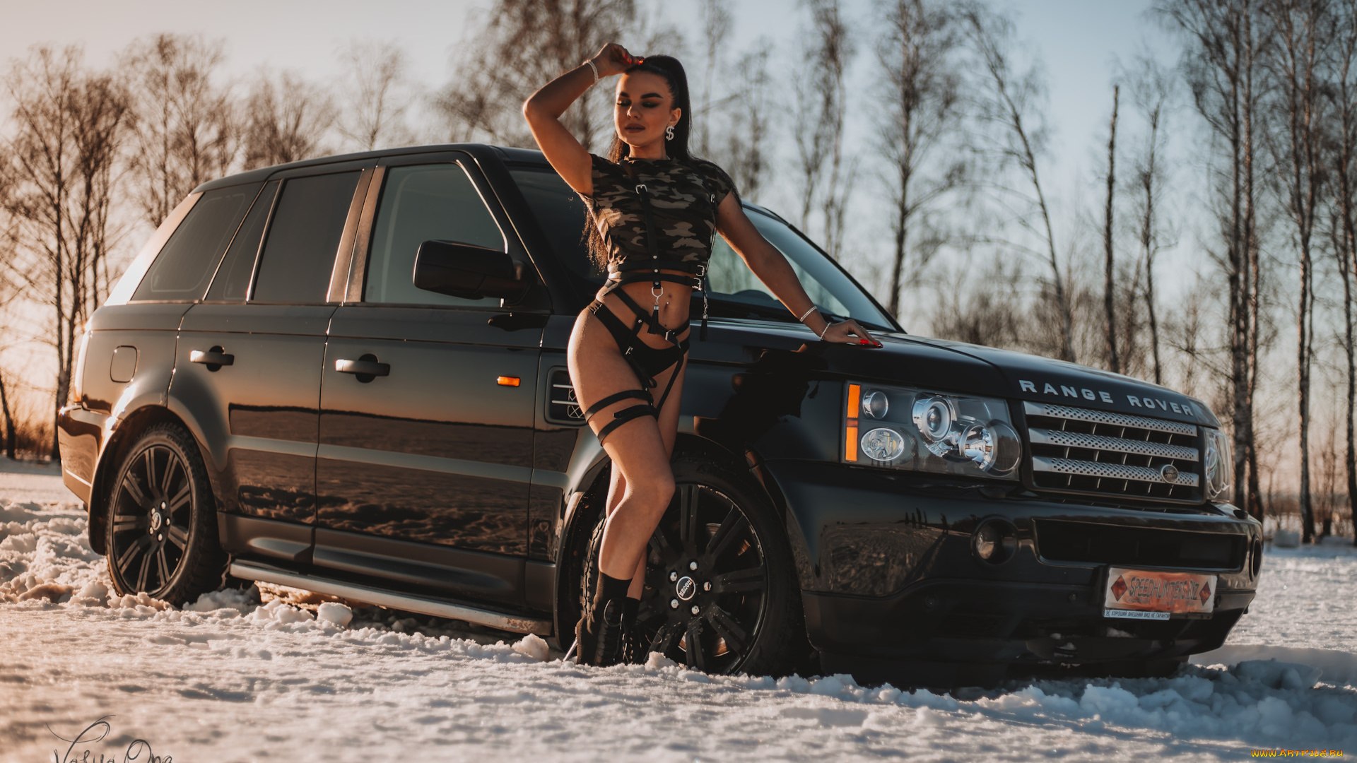 девушка, и, авто, автомобили, -авто, с, девушками, девушка, женщина, брюнетка, темноволосая, сексуальная, модель, звезда, позирует, разная, обувь, верхняя, стильная, одежда, нижнее, эротическое, бельё, трусы, лифчик, колготки, чулки, аксессуары, макияж, и, множество, элементов, на, фотографии