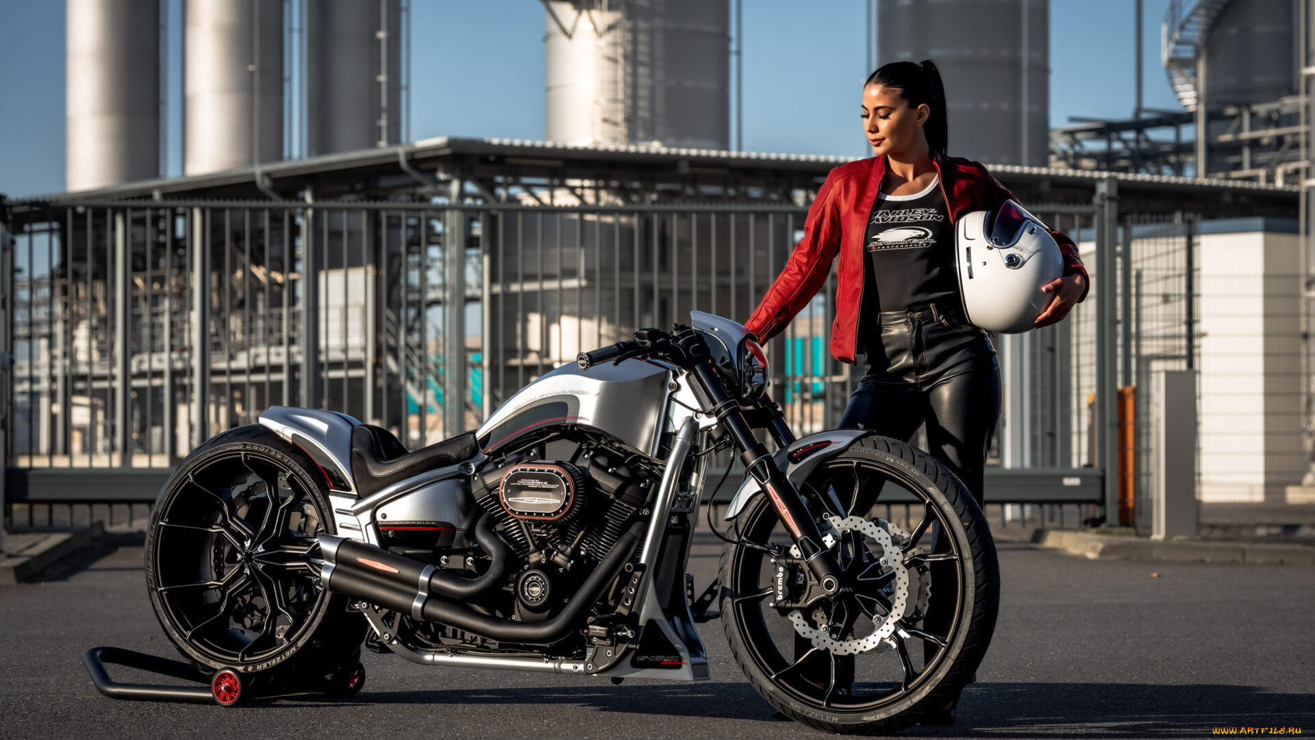 девушка, и, мотоцикл, мотоциклы, мото, с, девушкой, девушка, женщина, брюнетка, темноволосая, сексуальная, модель, звезда, позирует, разная, обувь, верхняя, стильная, одежда, нижнее, эротическое, бельё, трусы, лифчик, колготки, чулки, аксессуары, макияж, и, множество, элементов, на, фотографии