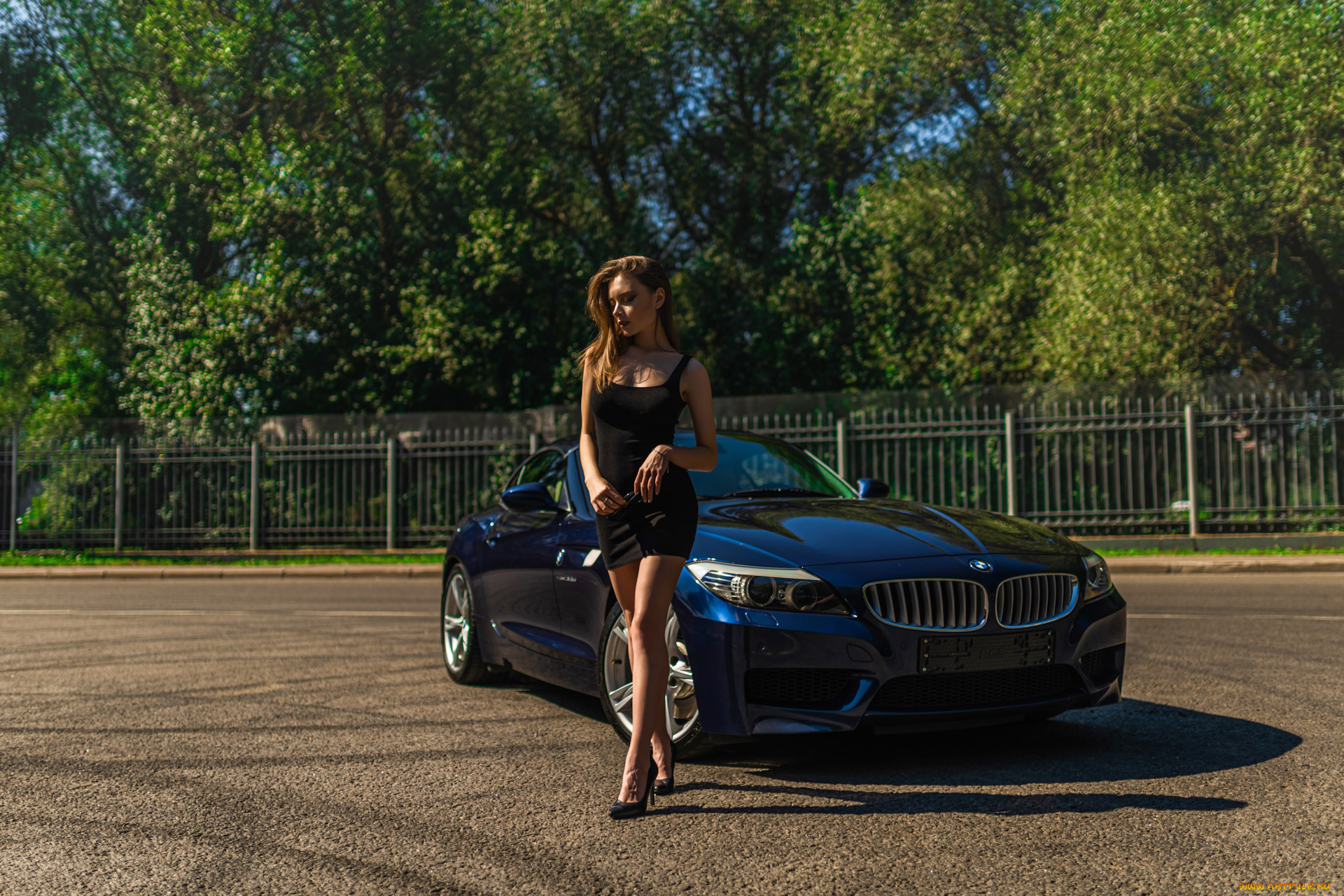 девушка, и, авто, автомобили, -авто, с, девушками, девушка, женщина, шатенка, темноволосая, сексуальная, модель, звезда, позирует, разная, обувь, верхняя, стильная, одежда, нижнее, эротическое, бельё, трусы, лифчик, колготки, чулки, аксессуары, макияж, и, множество, элементов, на, фотографии