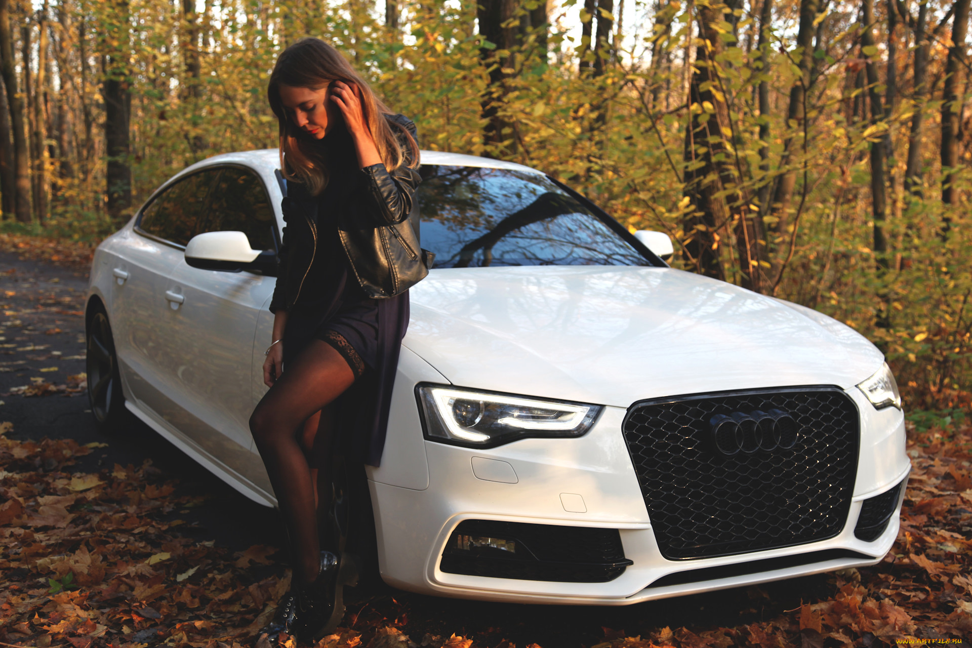 девушка, и, авто, автомобили, -авто, с, девушками, девушка, женщина, шатенка, темноволосая, сексуальная, модель, звезда, позирует, разная, обувь, верхняя, стильная, одежда, нижнее, эротическое, бельё, трусы, лифчик, колготки, чулки, аксессуары, макияж, и, множество, элементов, на, фотографии