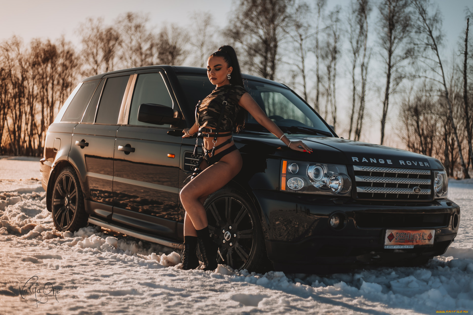 девушка, и, авто, автомобили, -авто, с, девушками, девушка, женщина, брюнетка, темноволосая, сексуальная, модель, звезда, позирует, разная, обувь, верхняя, стильная, одежда, нижнее, эротическое, бельё, трусы, лифчик, колготки, чулки, аксессуары, макияж, и, множество, элементов, на, фотографии