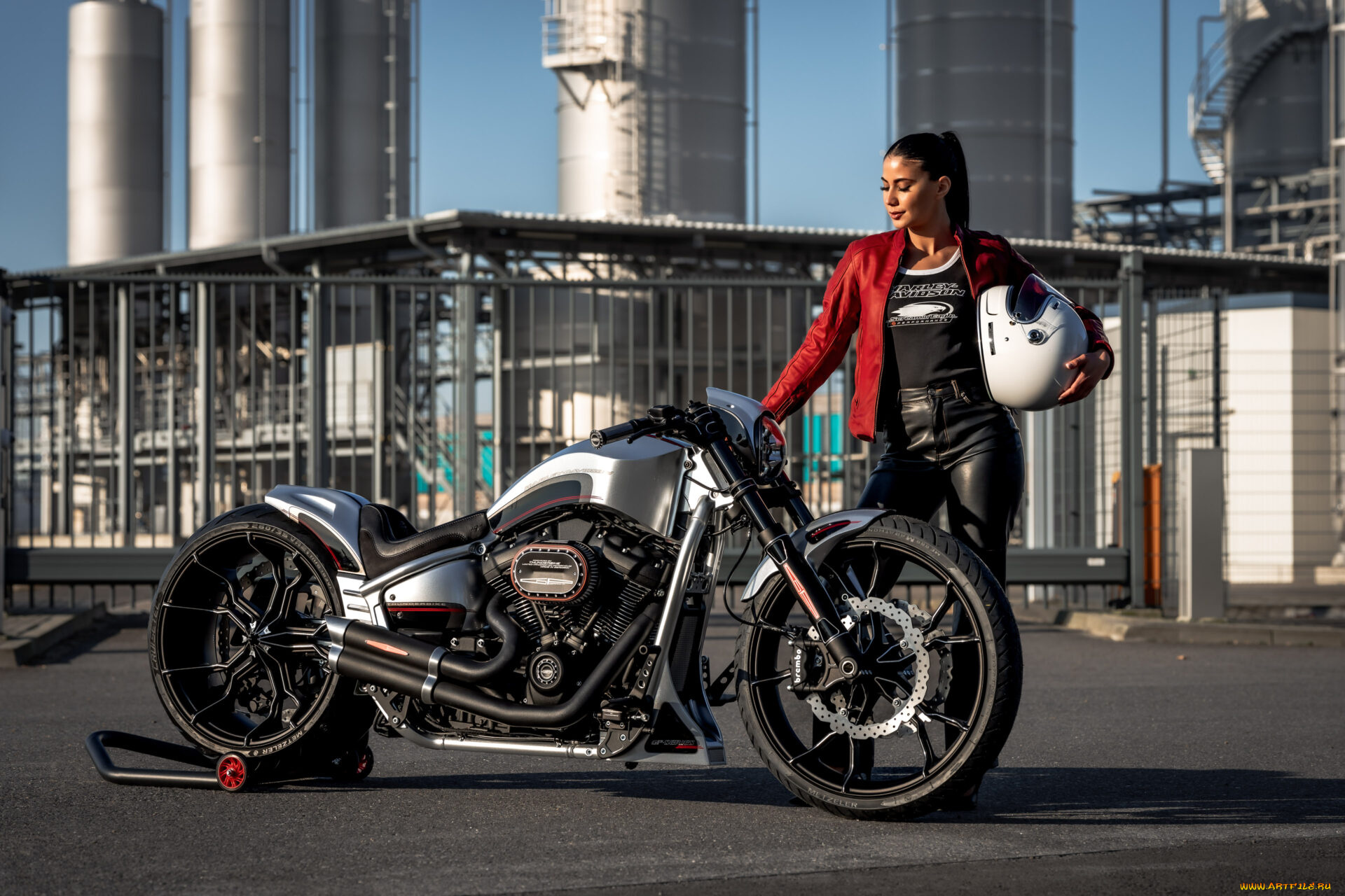 девушка, и, мотоцикл, мотоциклы, мото, с, девушкой, девушка, женщина, брюнетка, темноволосая, сексуальная, модель, звезда, позирует, разная, обувь, верхняя, стильная, одежда, нижнее, эротическое, бельё, трусы, лифчик, колготки, чулки, аксессуары, макияж, и, множество, элементов, на, фотографии