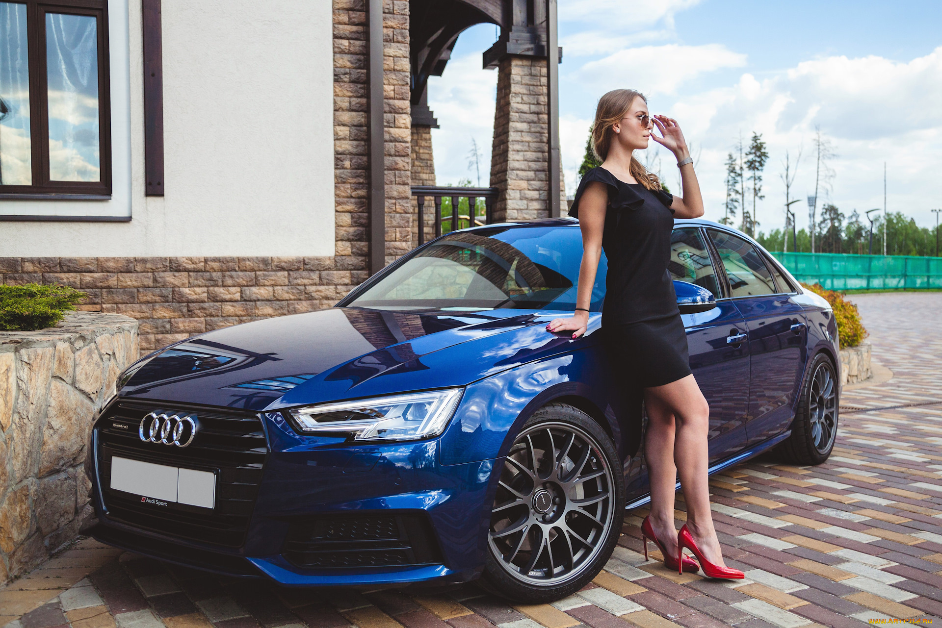 девушка, и, авто, автомобили, -авто, с, девушками, девушка, женщина, шатенка, темноволосая, сексуальная, модель, звезда, позирует, разная, обувь, верхняя, стильная, одежда, нижнее, эротическое, бельё, трусы, лифчик, колготки, чулки, аксессуары, макияж, и, множество, элементов, на, фотографии