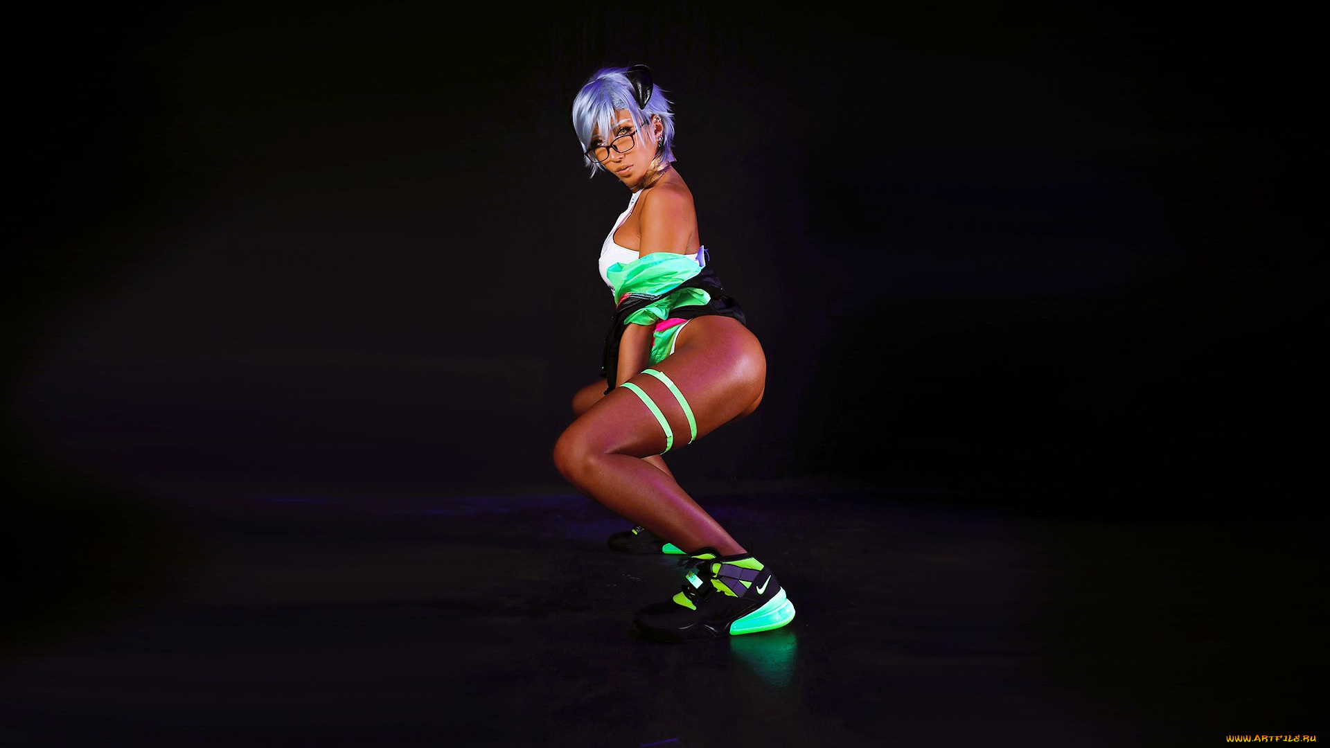 девушки, nonsummerjack, образ, куртка, неон, кроссовки, белье