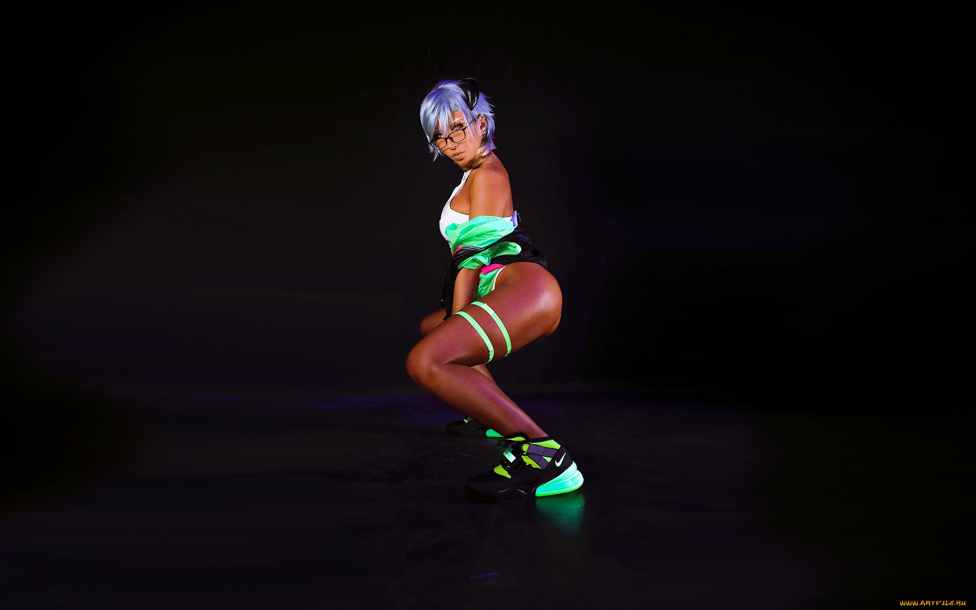 девушки, nonsummerjack, образ, куртка, неон, кроссовки, белье