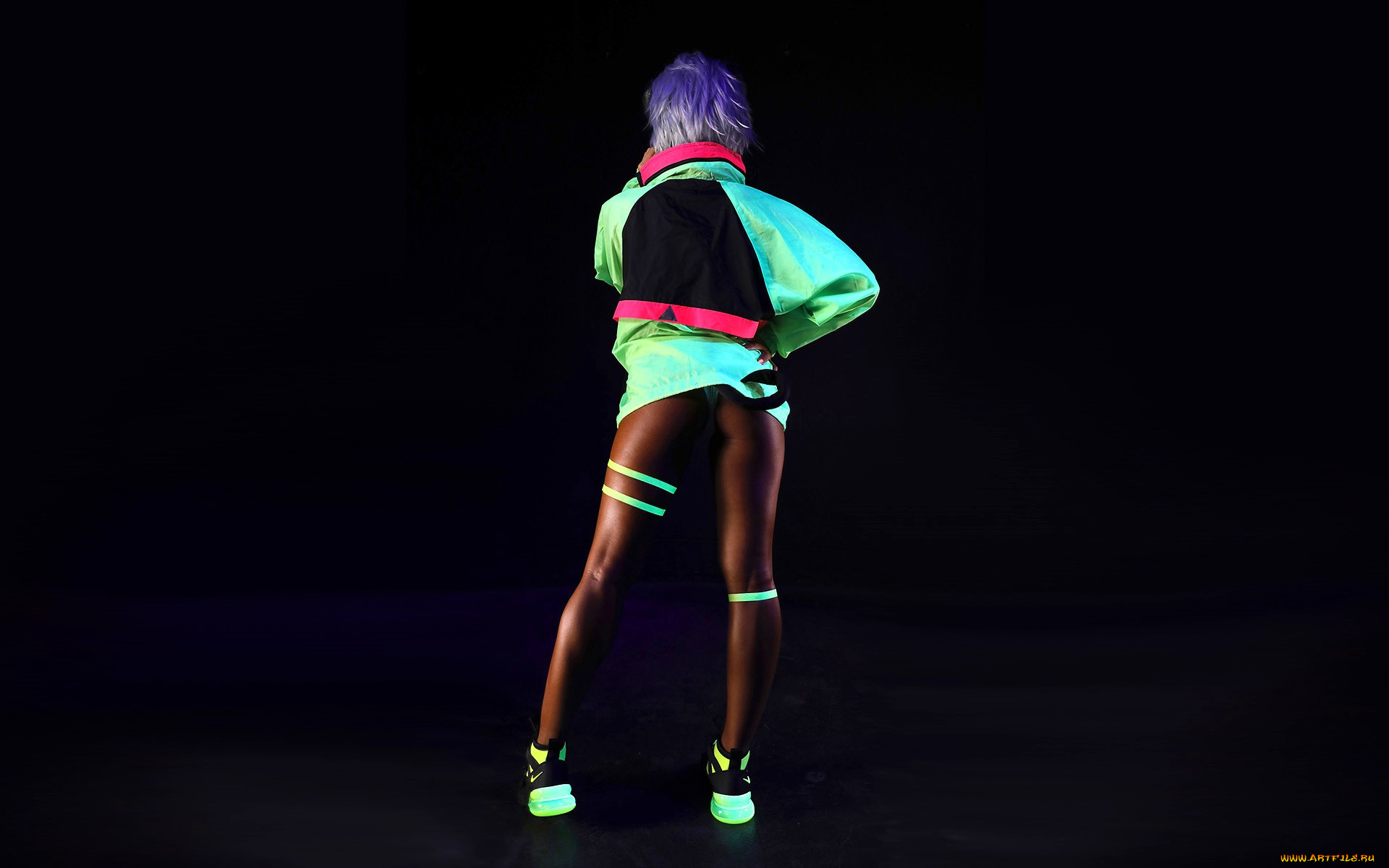 девушки, nonsummerjack, образ, куртка, неон, кроссовки, белье