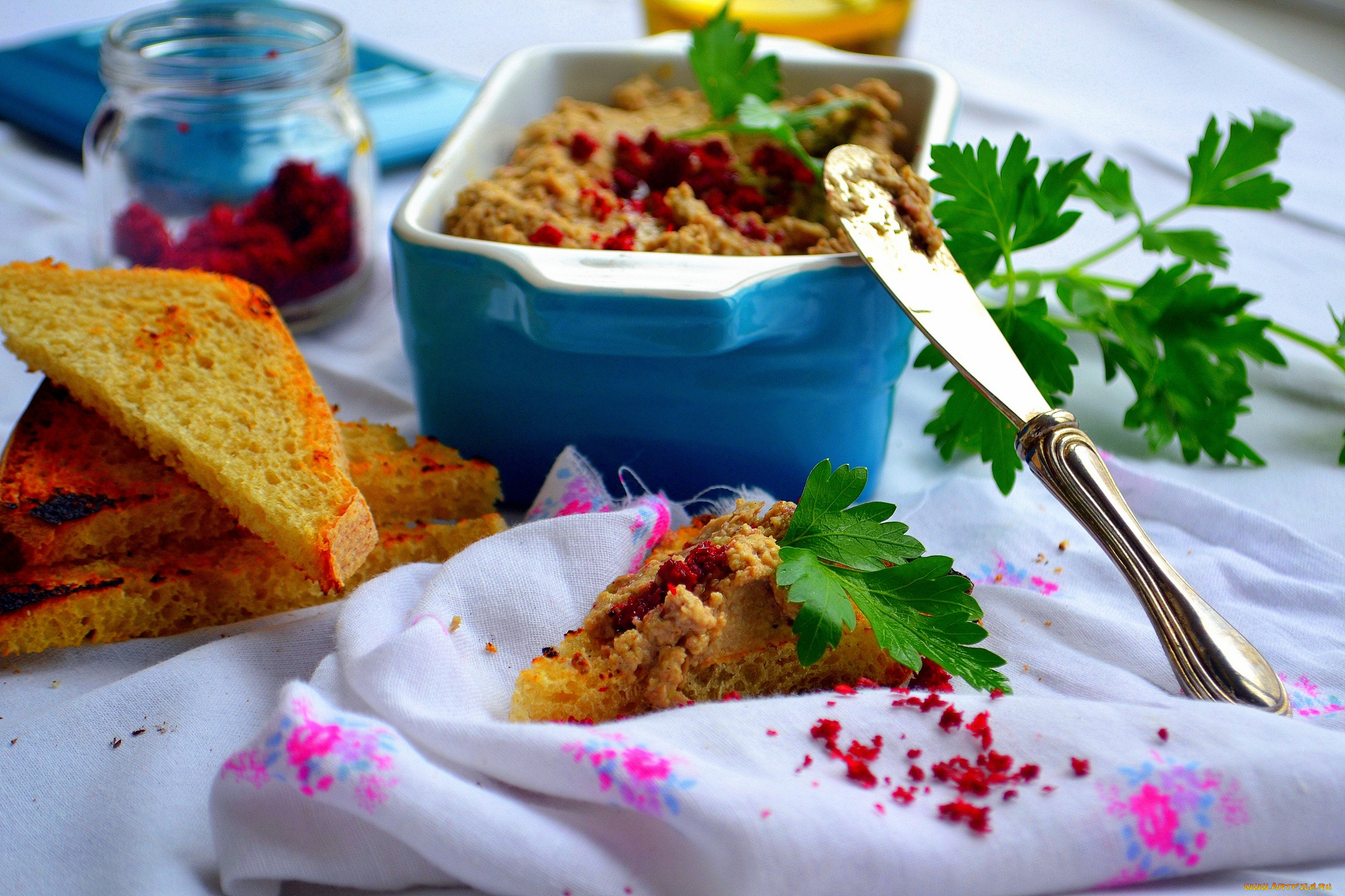 еда, вторые, блюда, гренки, зелень, запеканка, салфетка