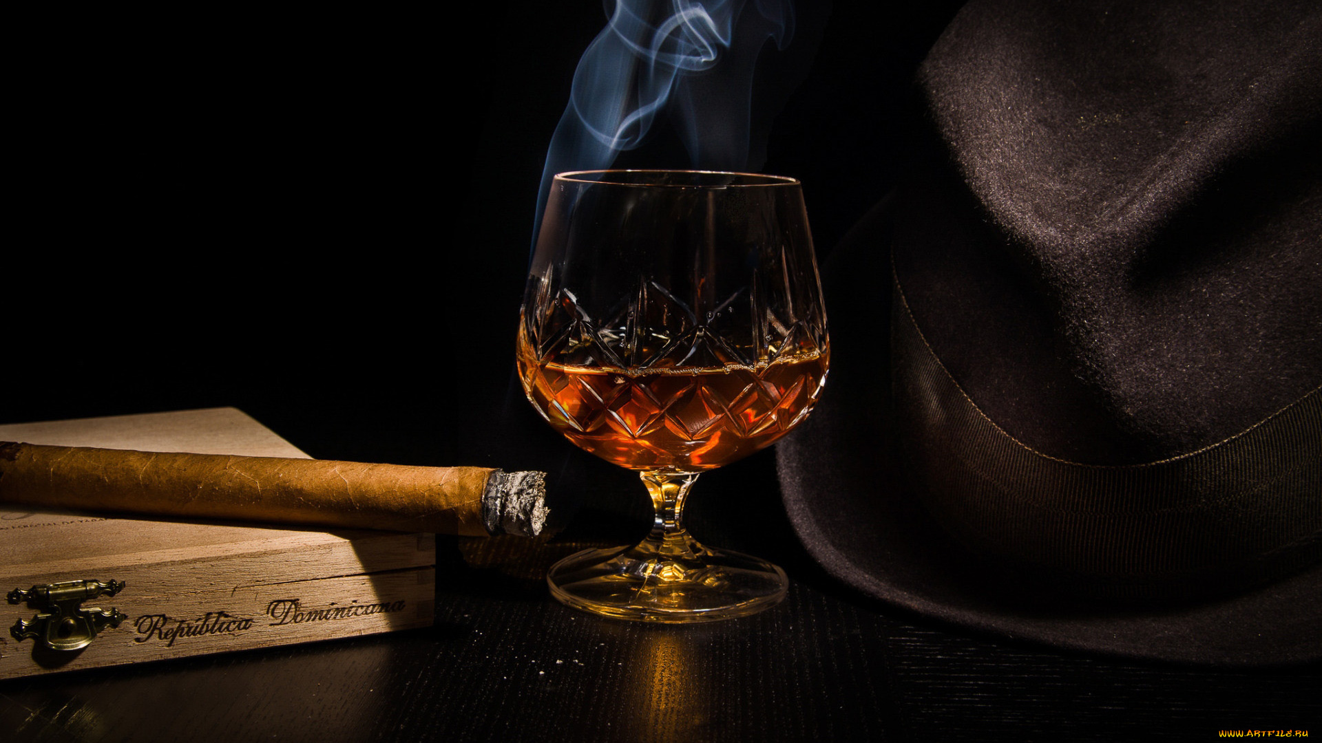 еда, напитки, коньяк, шляпа, сигара, дым