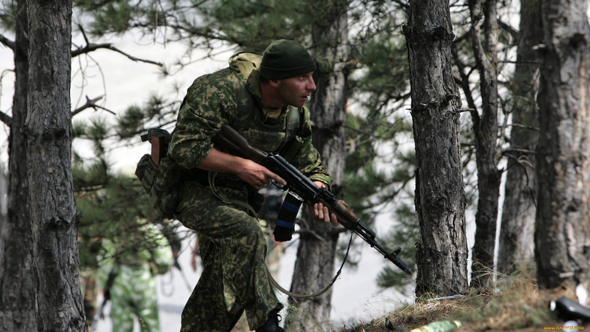 оружие, армия, спецназ, спецназовец, автомат, лес