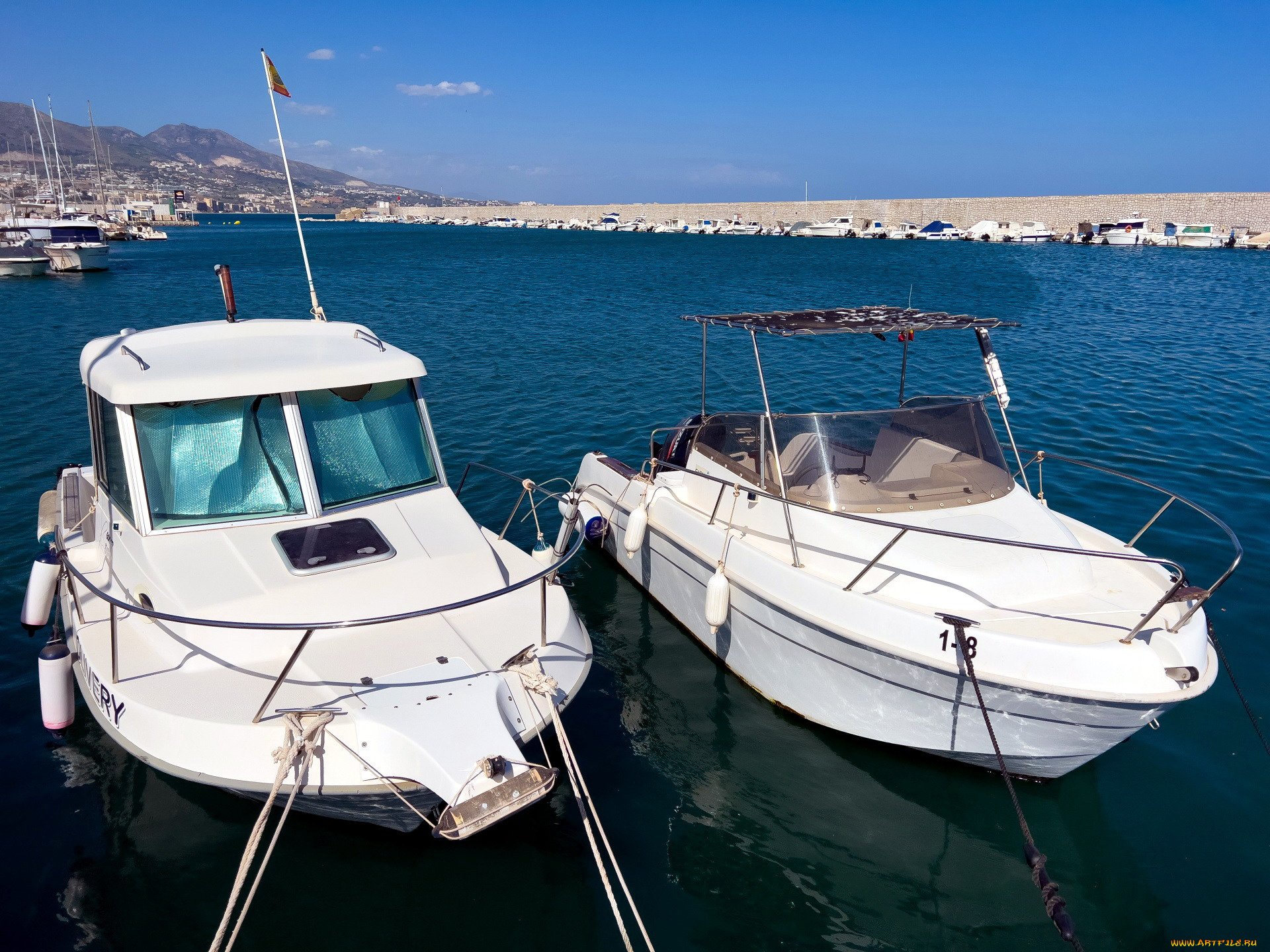 корабли, катера, залив